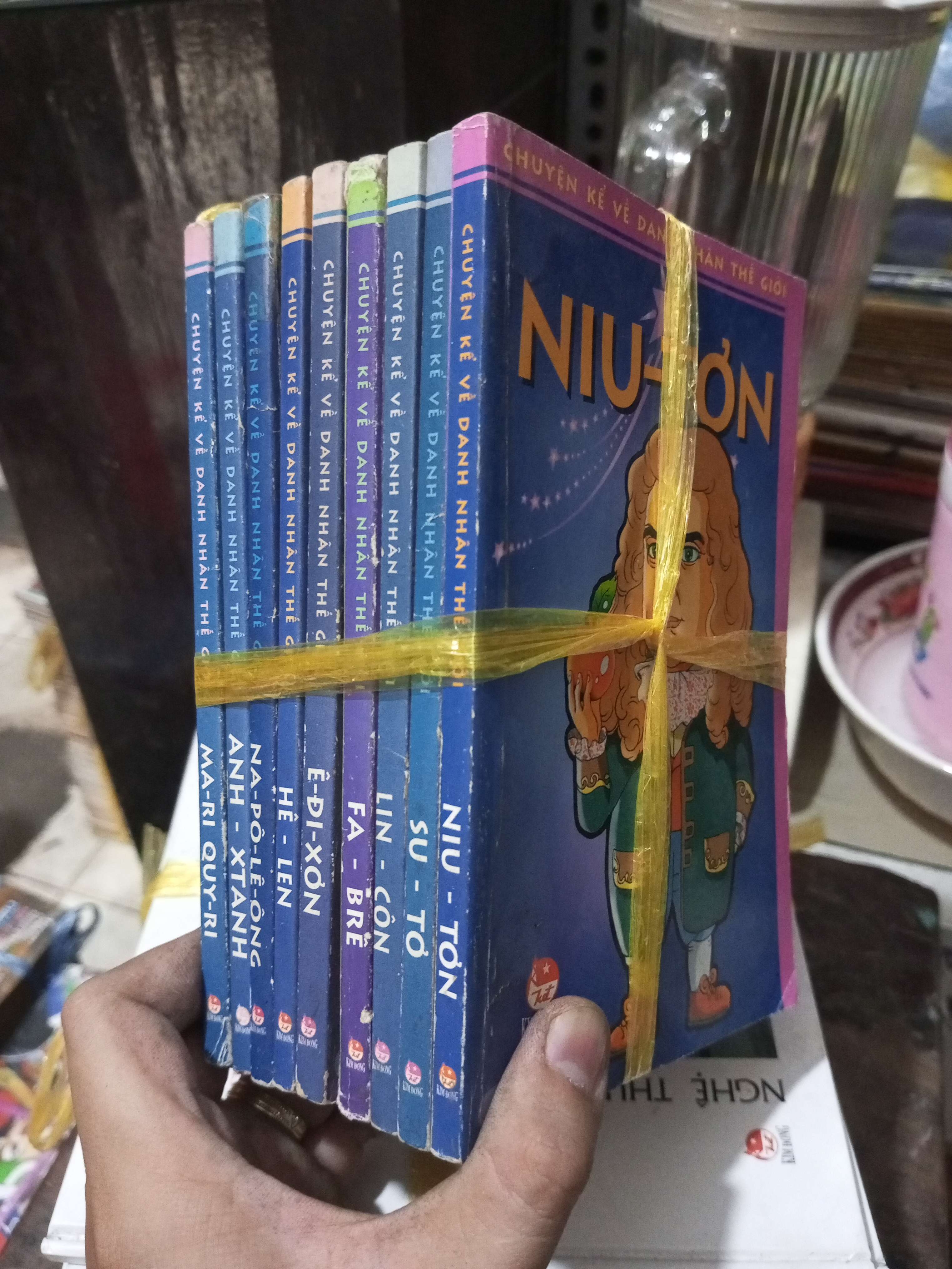 9 cuốn Chuyện kể về danh nhân (Truyện tranh ) BGB