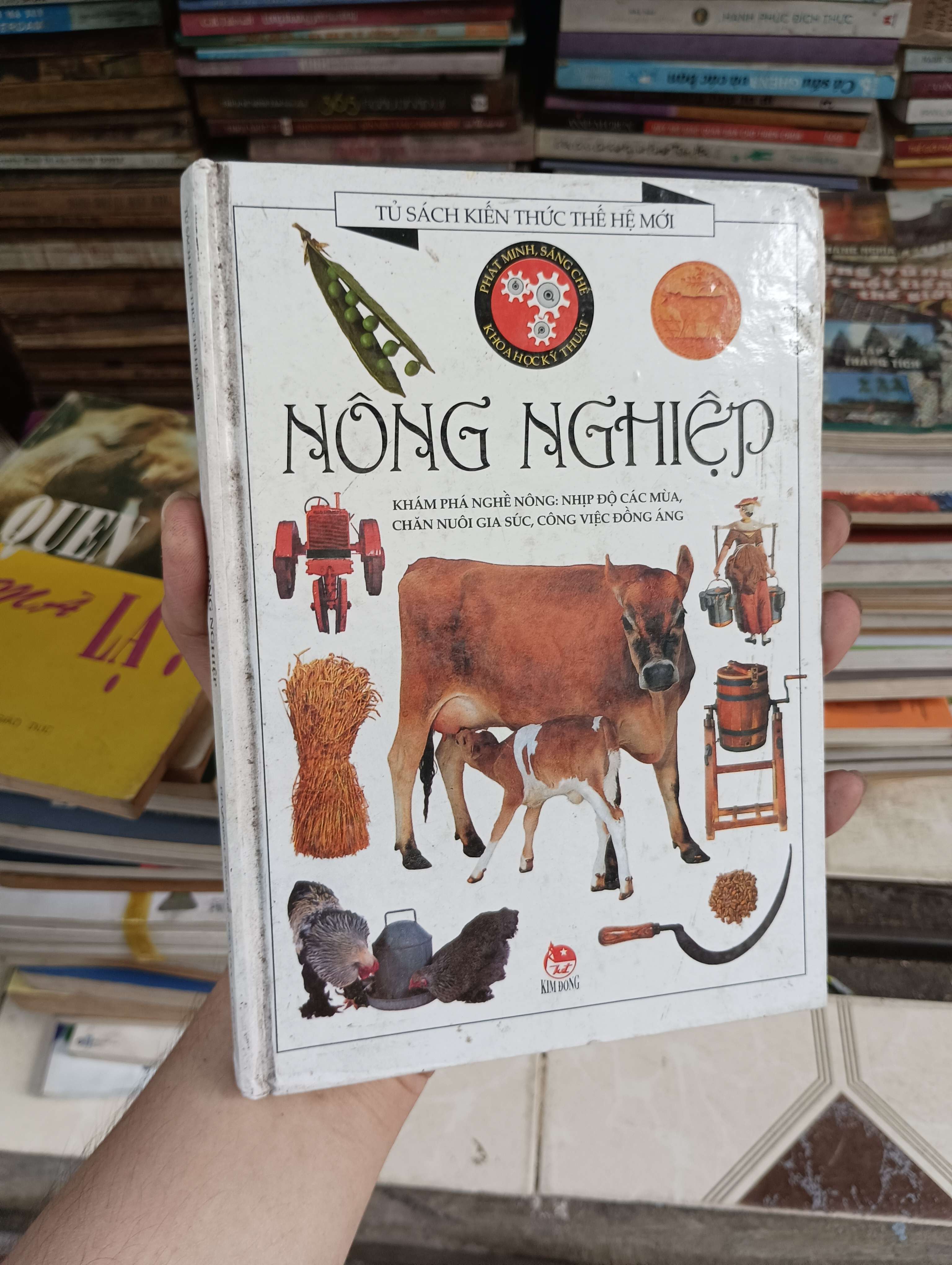 Nông nghiệp (Khám phá nghề nông: nhịp độ các mùa, chăn nuôi gia súc, công việc đồng áng) (Sách kiến thức tổng hợp) BGB