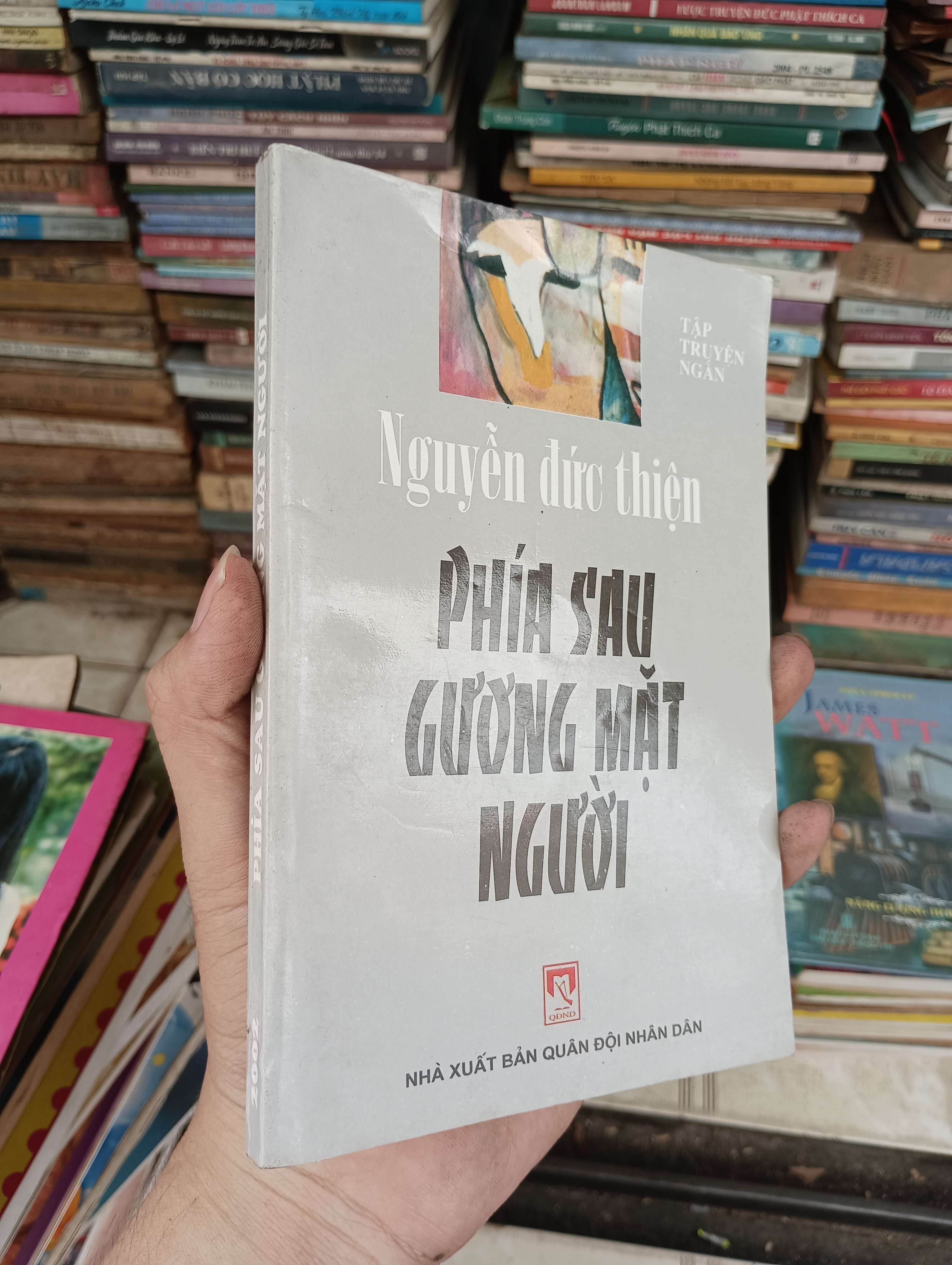 Phía sau gương mặt người - Nguyễn Đức Thiện 2002 (Truyện Ngắn) BGB