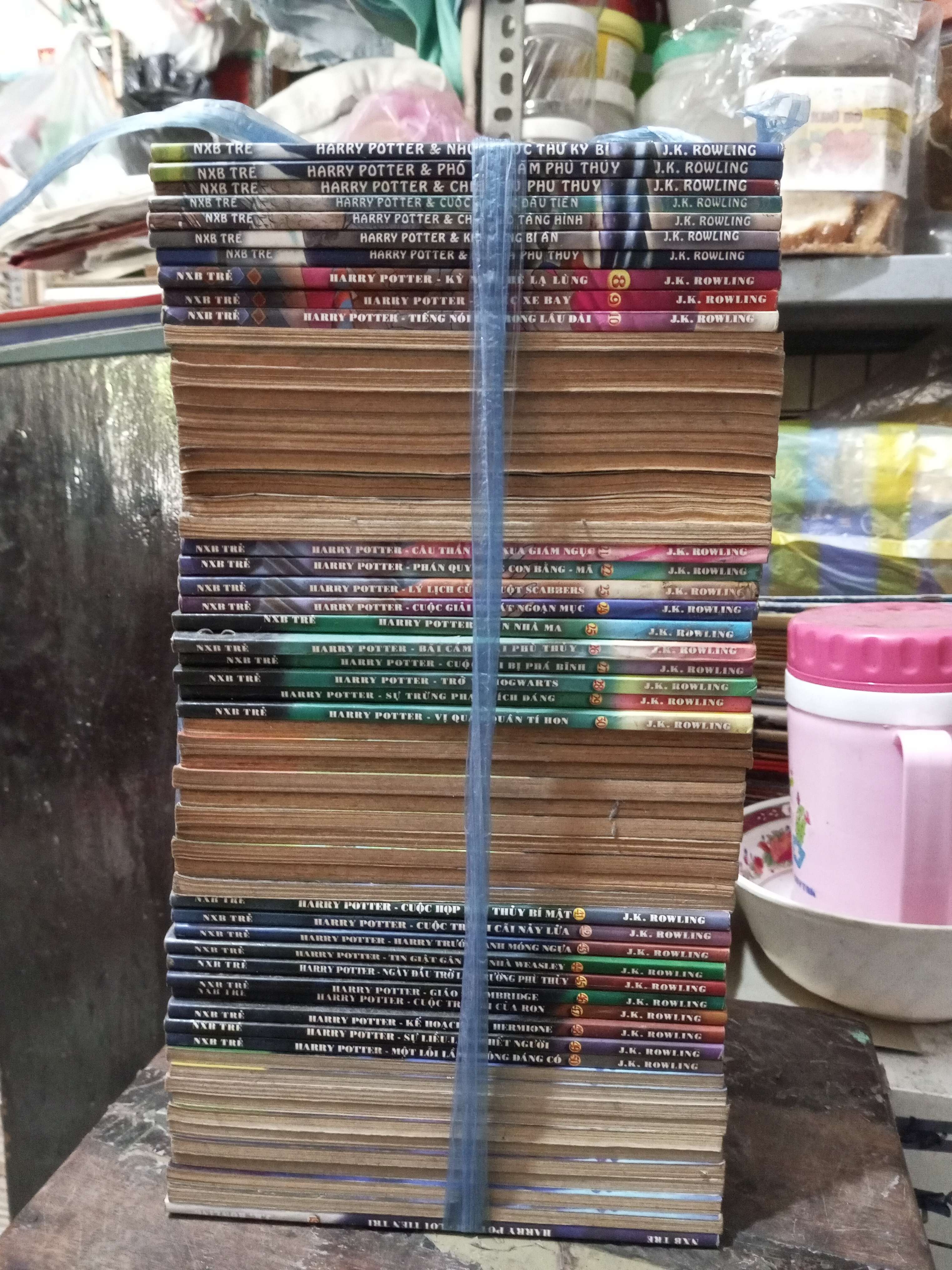 61 cuốn HARRY POTTER (Truyện tranh ) BGB