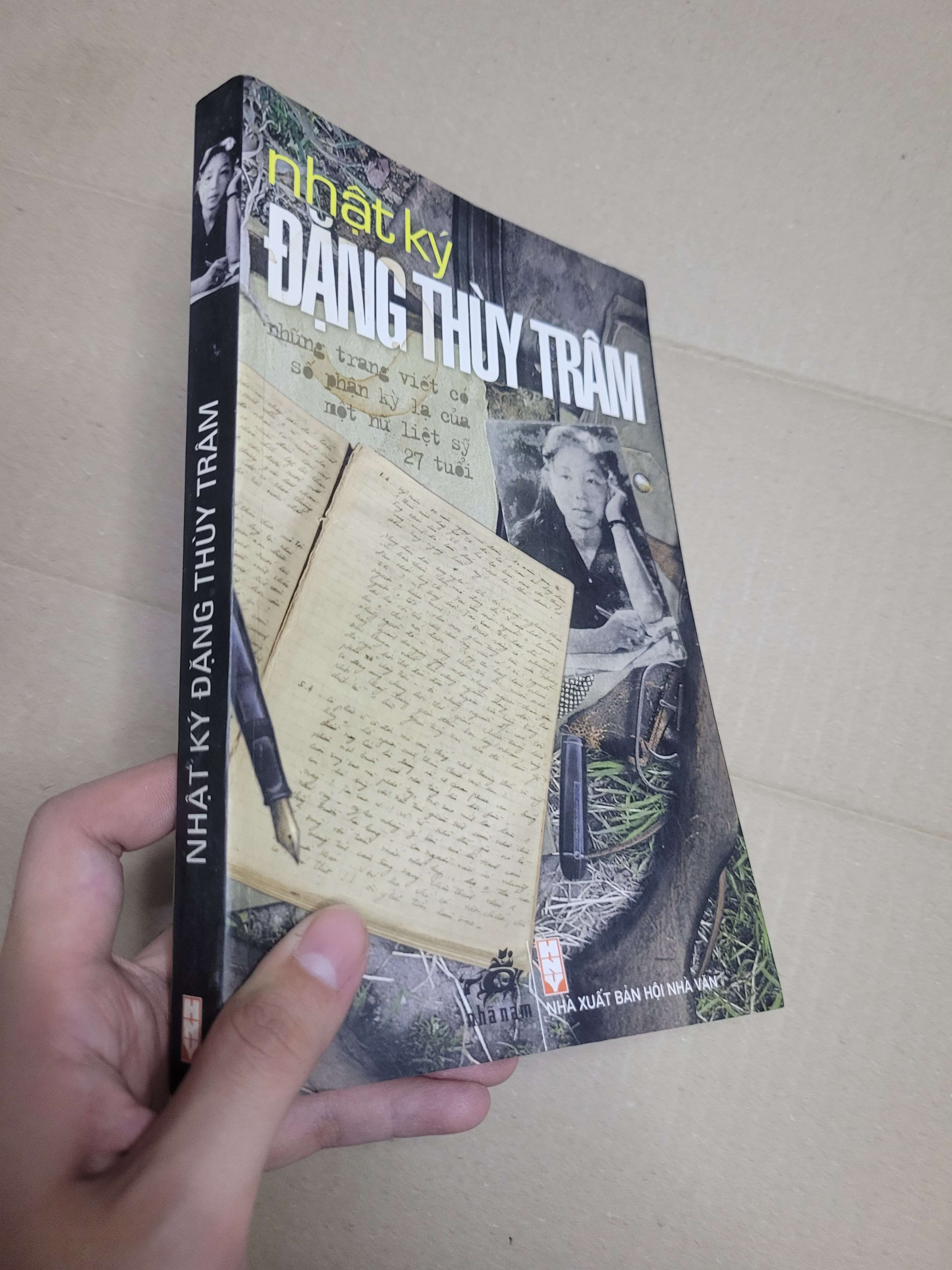 Nhật ký Đặng Thùy Trâm 2005 mới 80% bẩn bìa, có chữ viết, chữ ký (Văn học Việt Nam) HCM