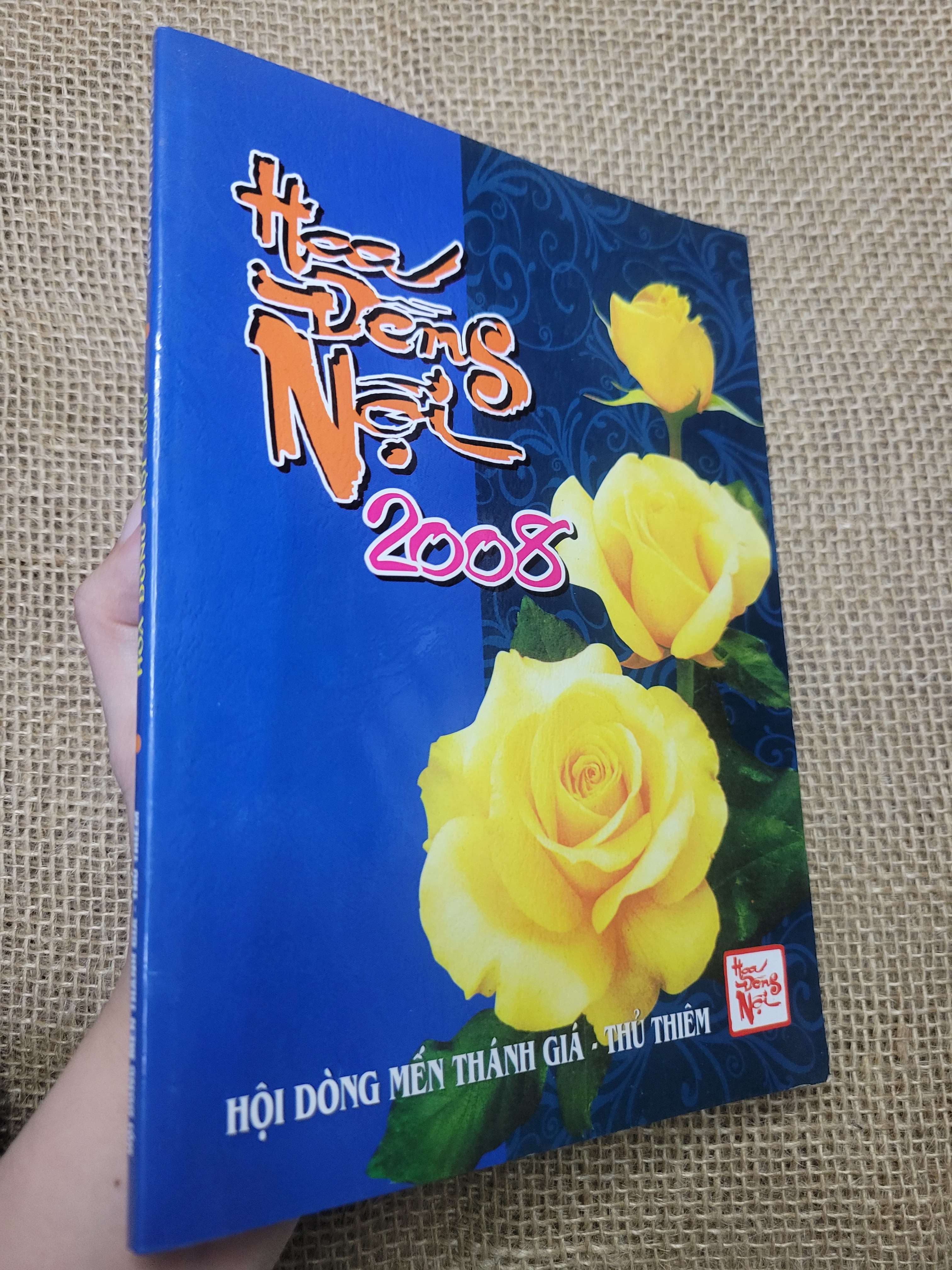 HOA ĐỒNG NỘI 2008 2008 mới 80% bẩn bìa, bung gáy nhẹ, ố nhẹ (Sách văn học) HCM