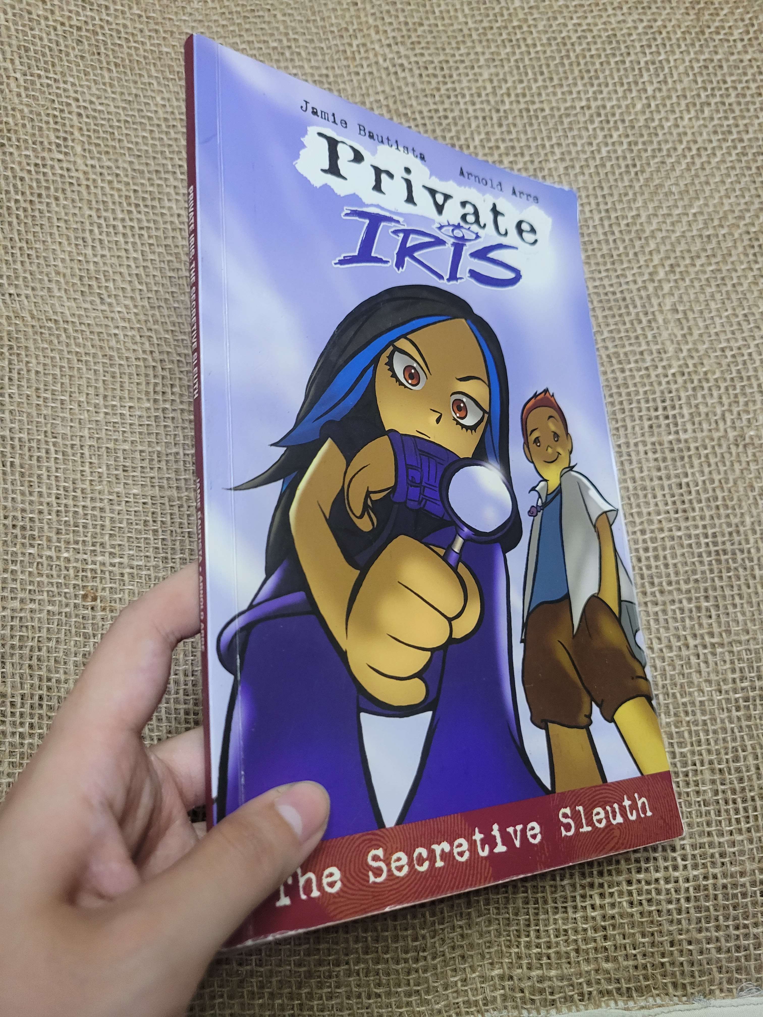 PRIVATE IRIS mới 80% bẩn bìa (Sách ngoại) HCM