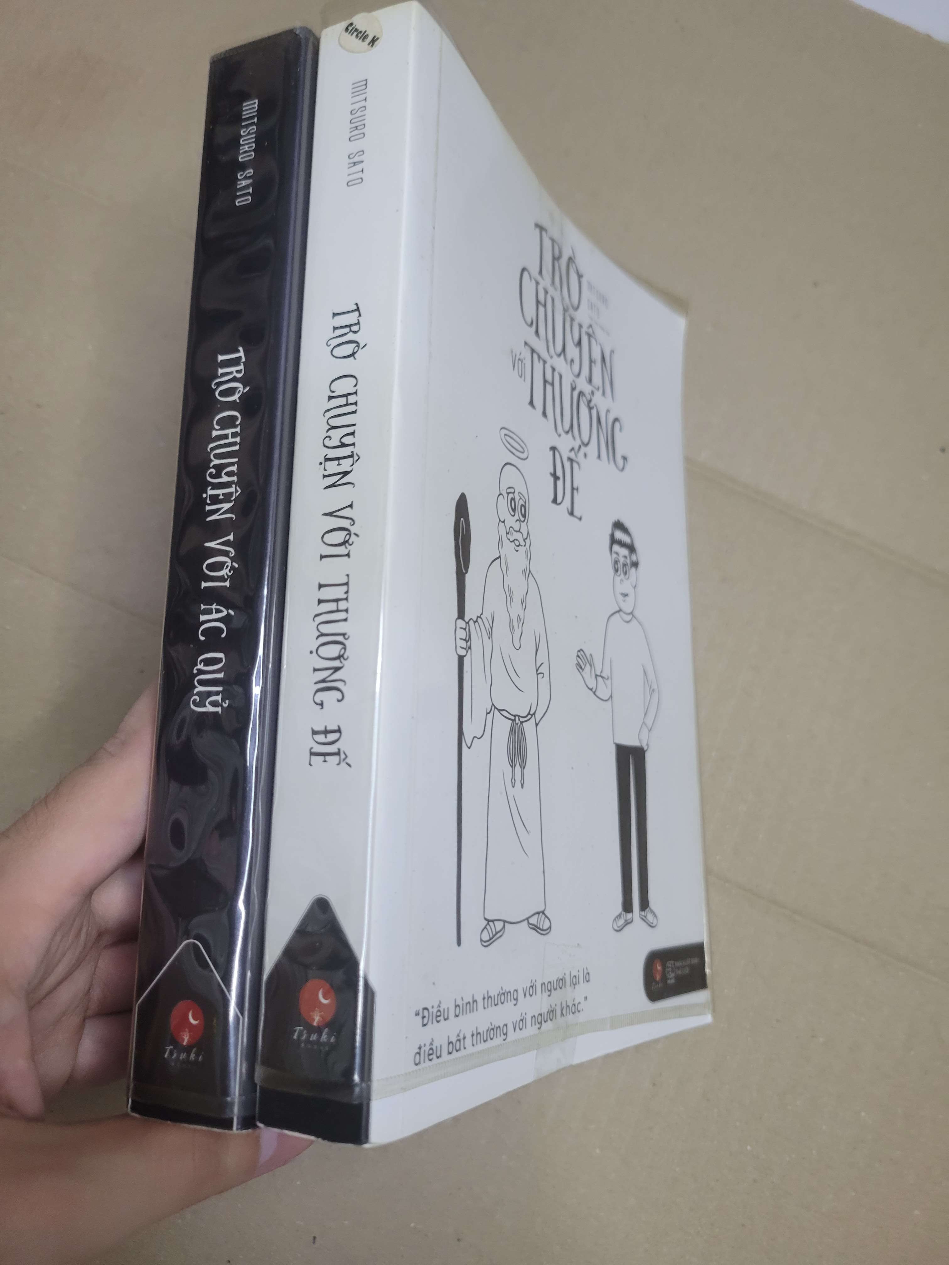 2 cuốn TRÒ CHUYỆN VỚI THƯỢNG ĐẾ và TRÒ CHUYỆN VỚI ÁC QUỶ - MISURO SATO 2020 mới 90% bẩn nhẹ (Sách kỹ năng) HCM