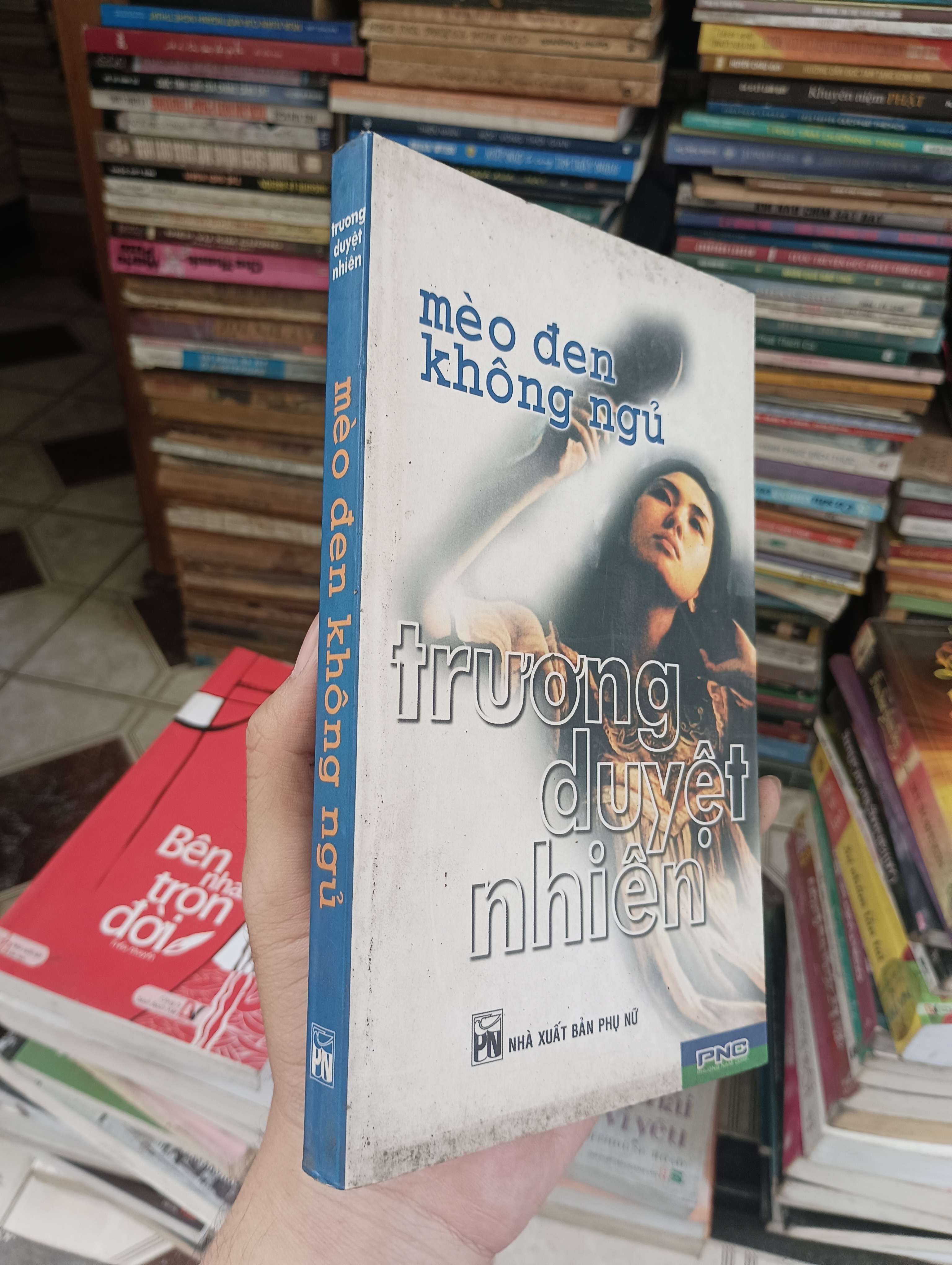 Mèo đen không ngủ - trương duyệt nhiên 2006 (Sách văn học) BGB