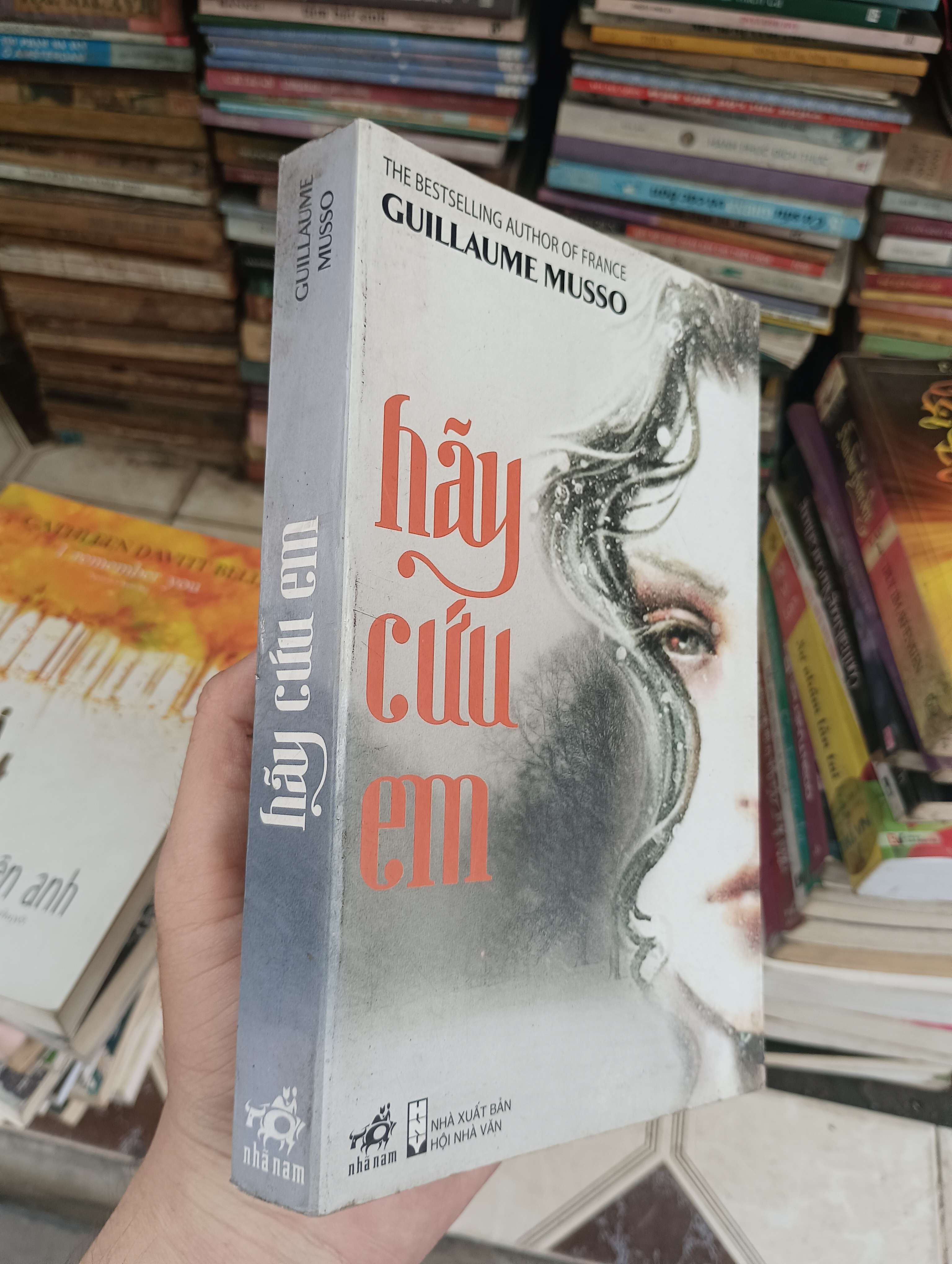 Hãy cứu em - Guillaume Musso 2010 (Tiểu Thuyết) BGB