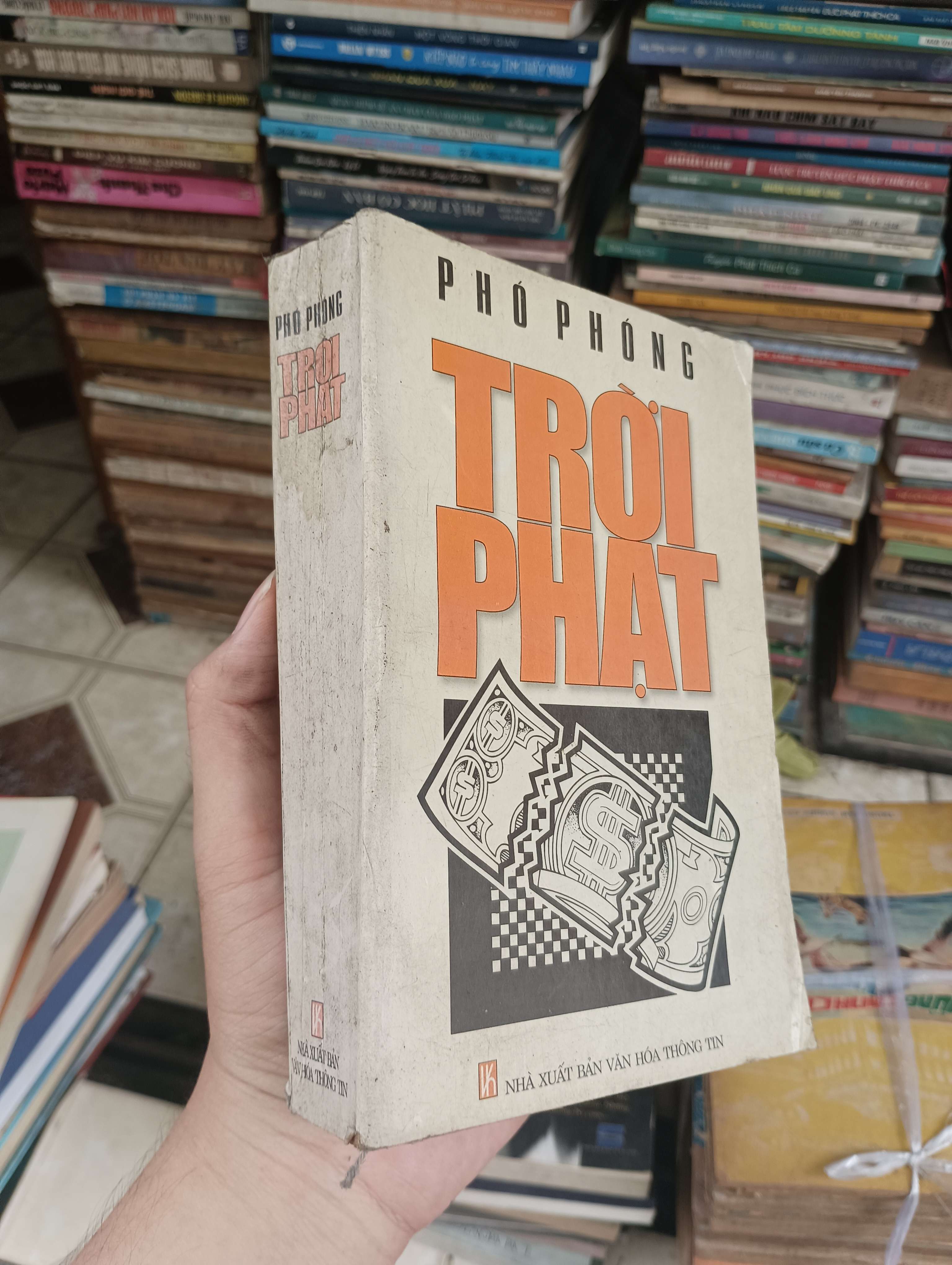 TRỜI PHẠT - PHÓ PHONG 2001 (Sách văn học) BGB