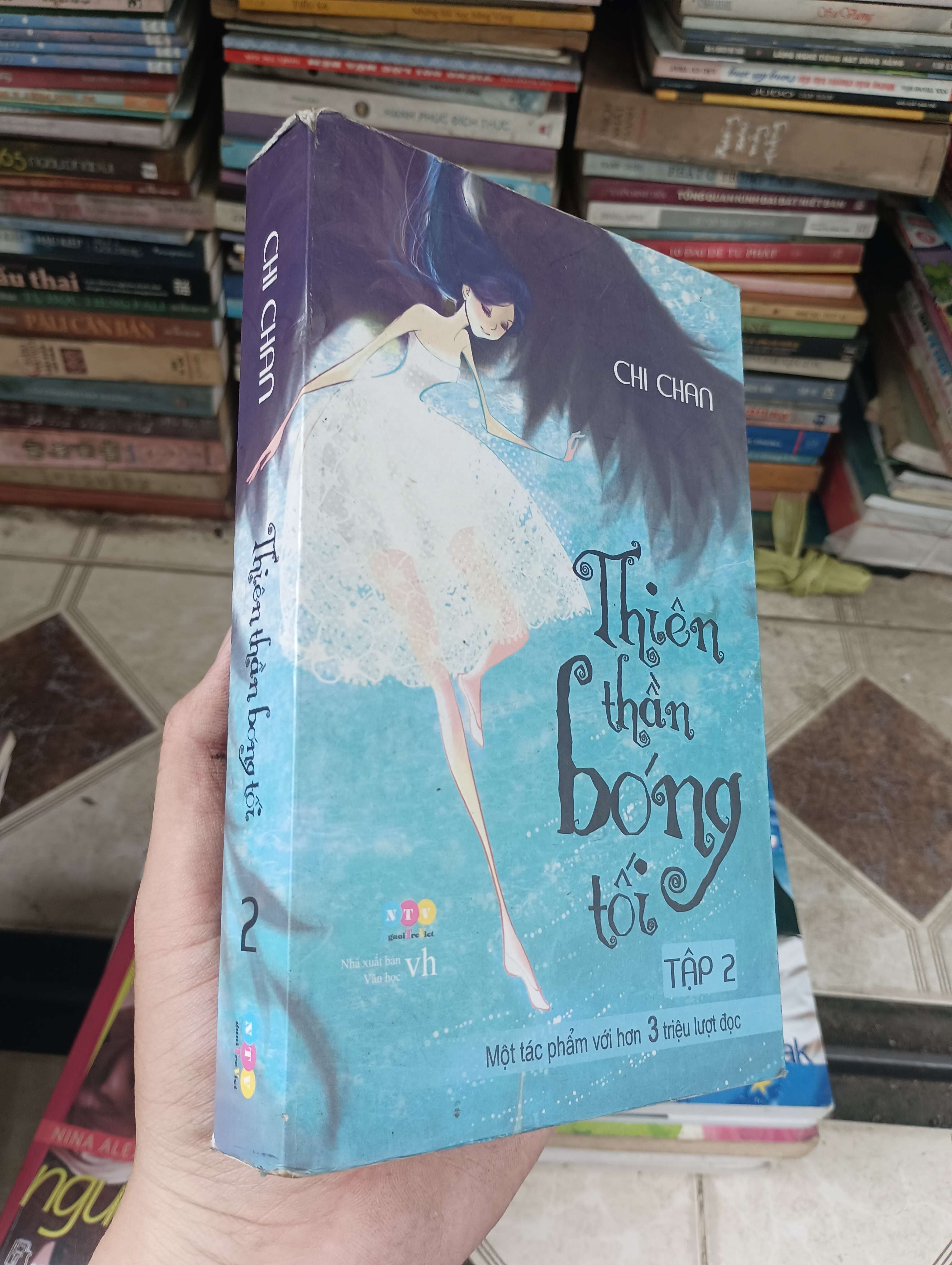Thiên thần bóng tối - Tập 2 (Chi Chan) 2014 (Tiểu Thuyết) BGB