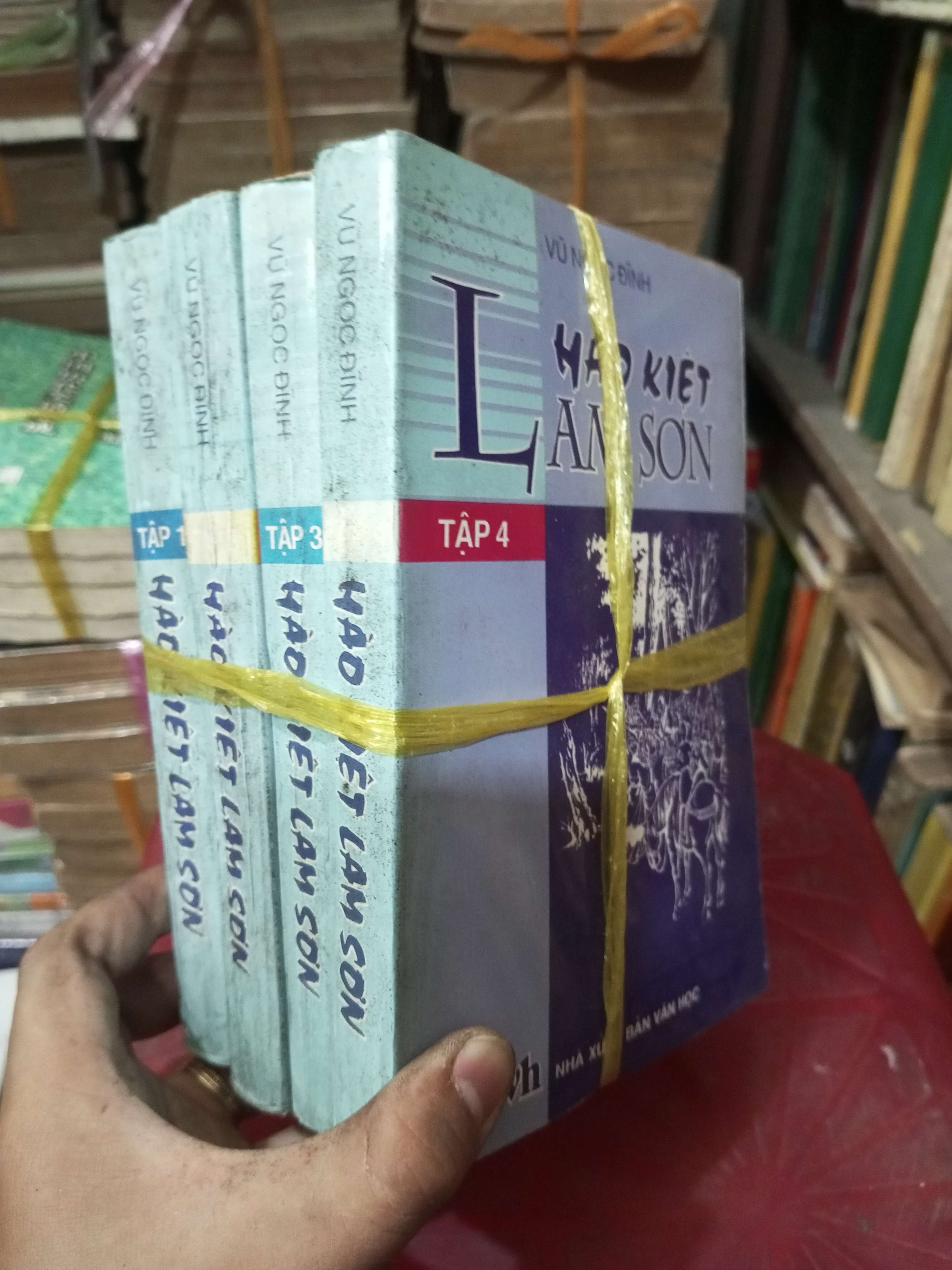 4 cuốn Hào Kiệt Lam Sơn (Văn học nước ngoài) BGB