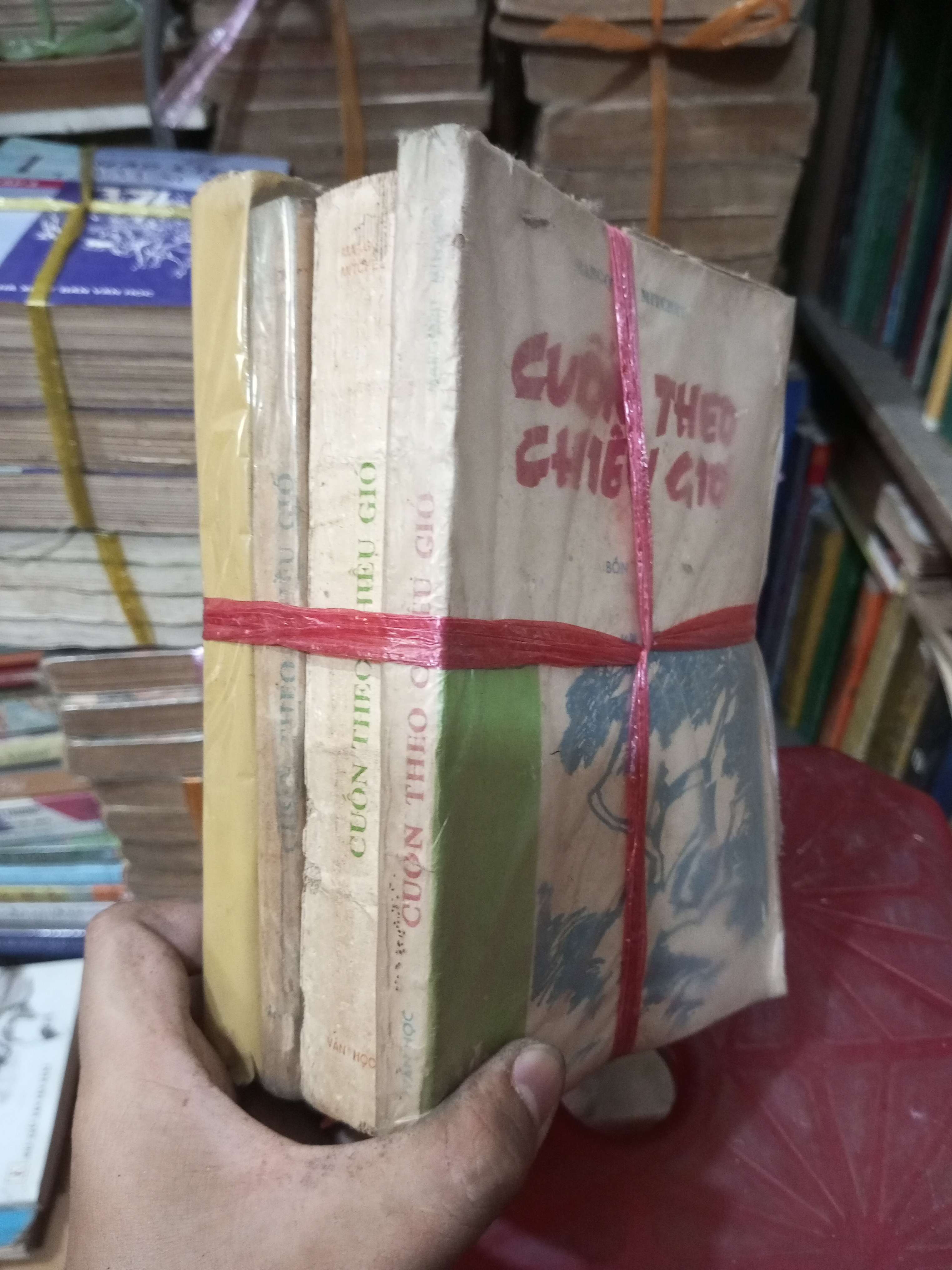 4 cuốn Cuốn Theo Chiều Gió (Văn học nước ngoài) BGB