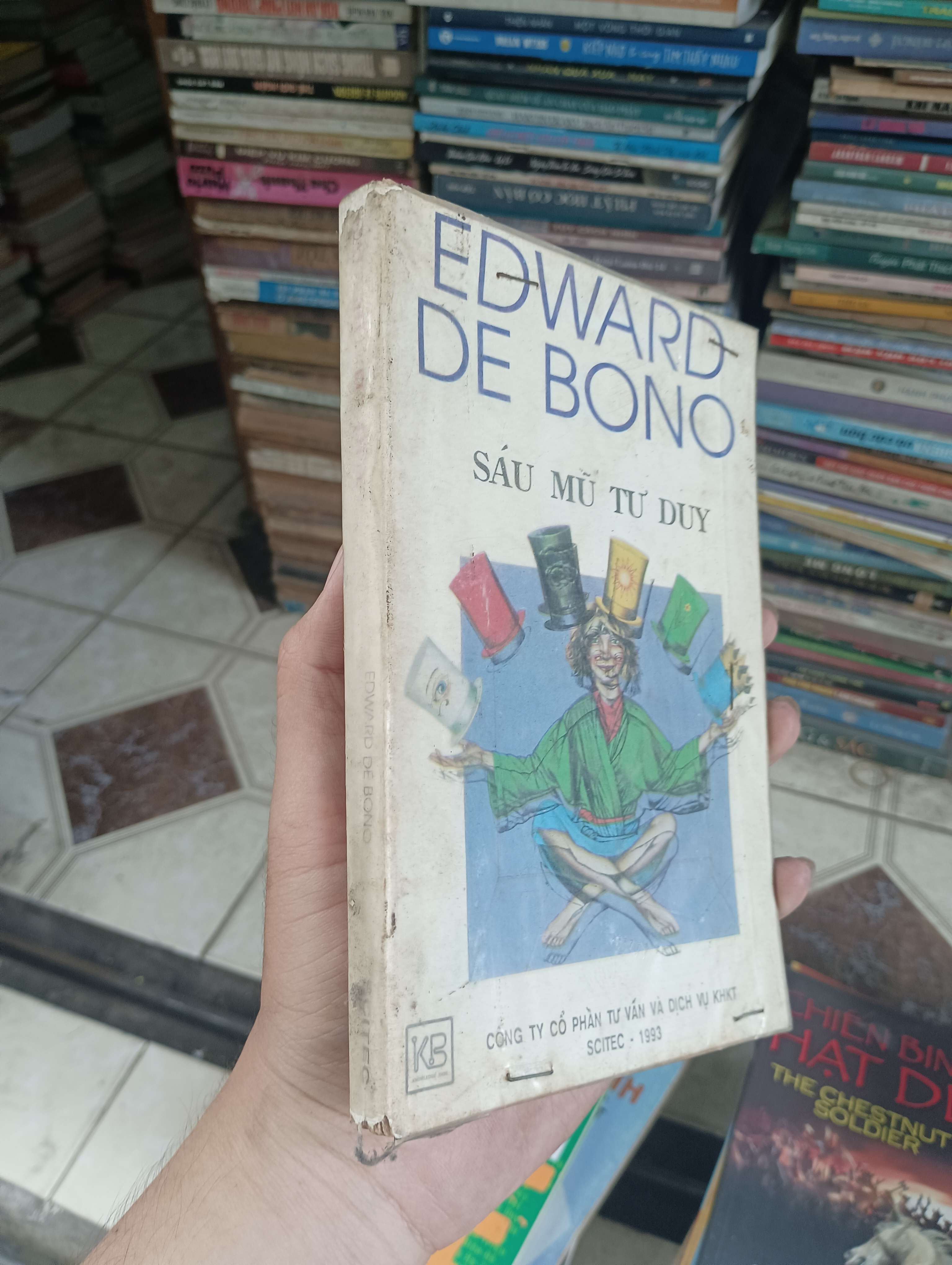 SÁU MŨ TƯ DUY - EDWARD DE BONO 1993 (Sách văn học) BGB