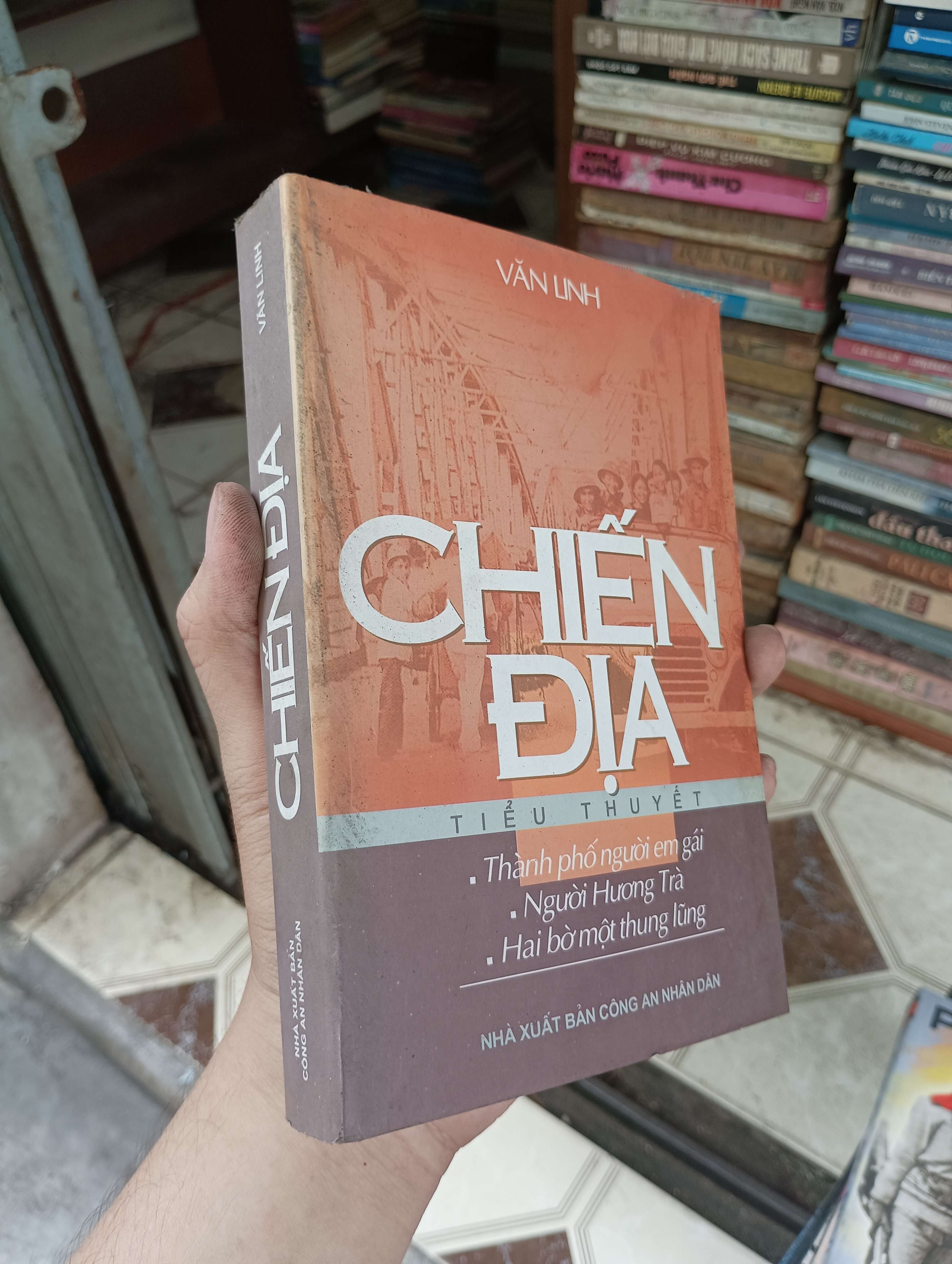 CHIẾN ĐỊA - VĂN LINH 2005 (Tiểu Thuyết) BGB
