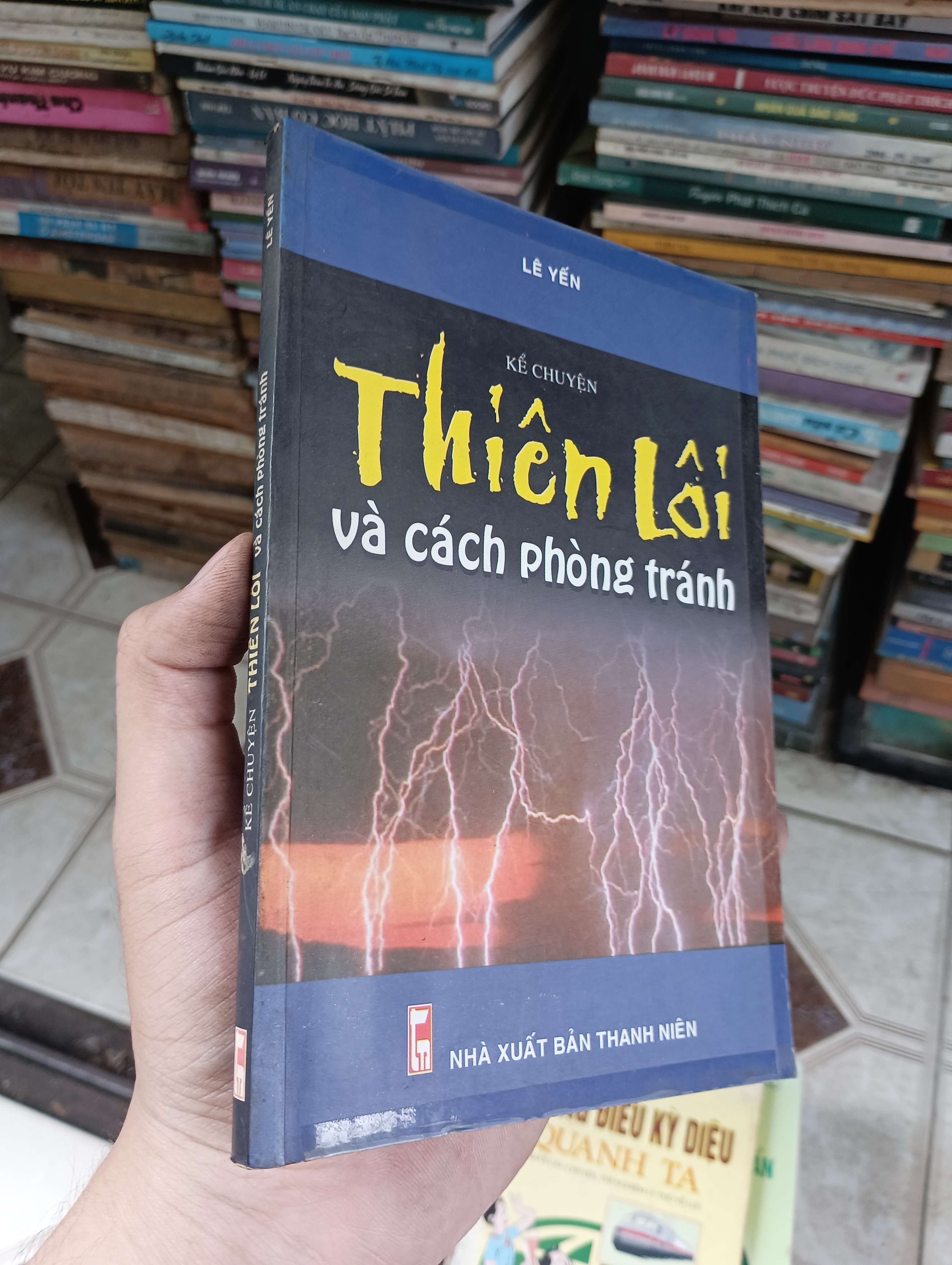 Thiên Lôi và cách phòng tránh - Lê Yến (Sách kiến thức tổng hợp) BGB