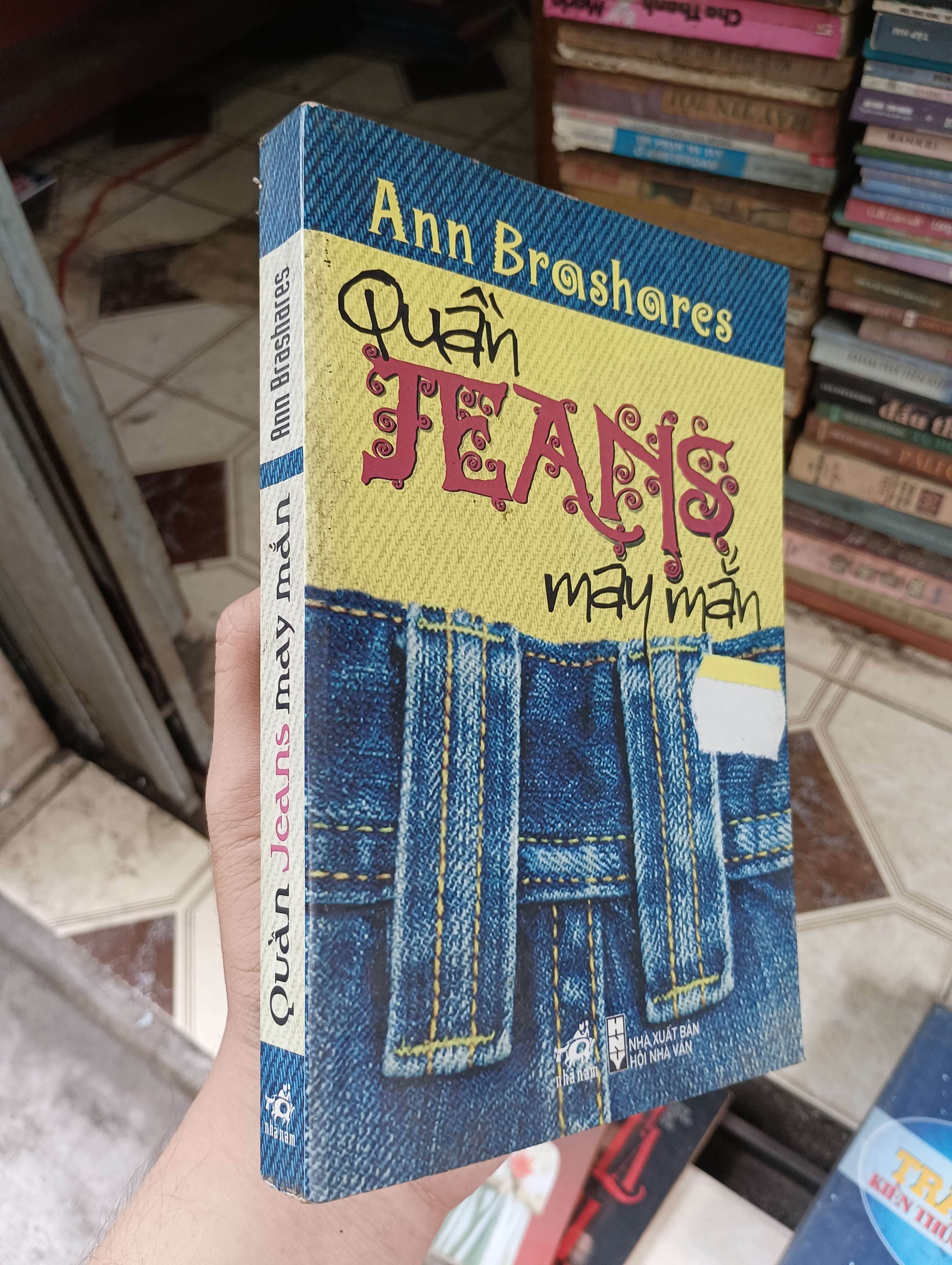 Quần Jeans may mắn - Ann Brashares 2008 (Tiểu Thuyết) BGB