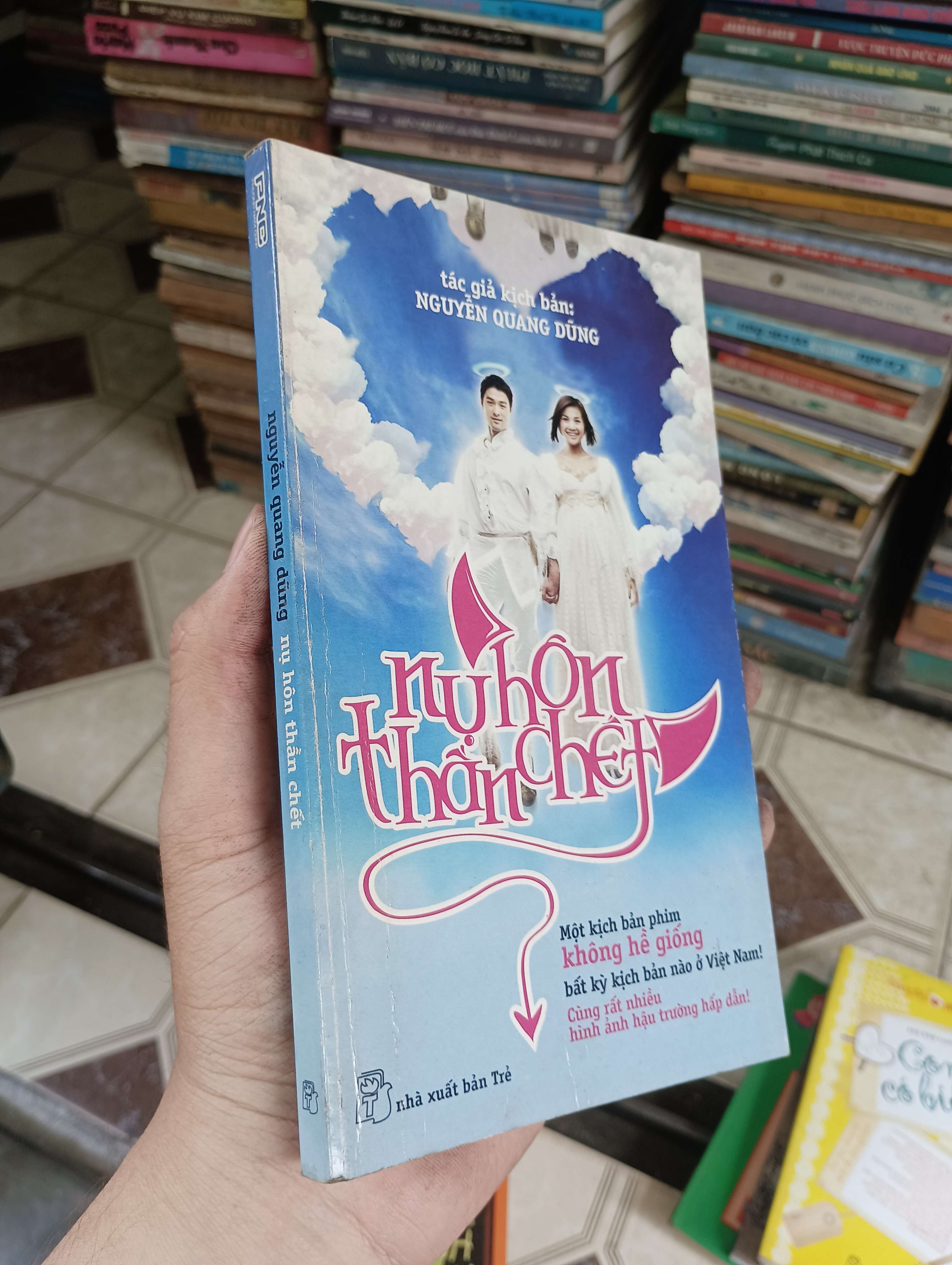 Nụ hôn thần chết - Nguyễn Quang Dũng (Sách văn học) BGB