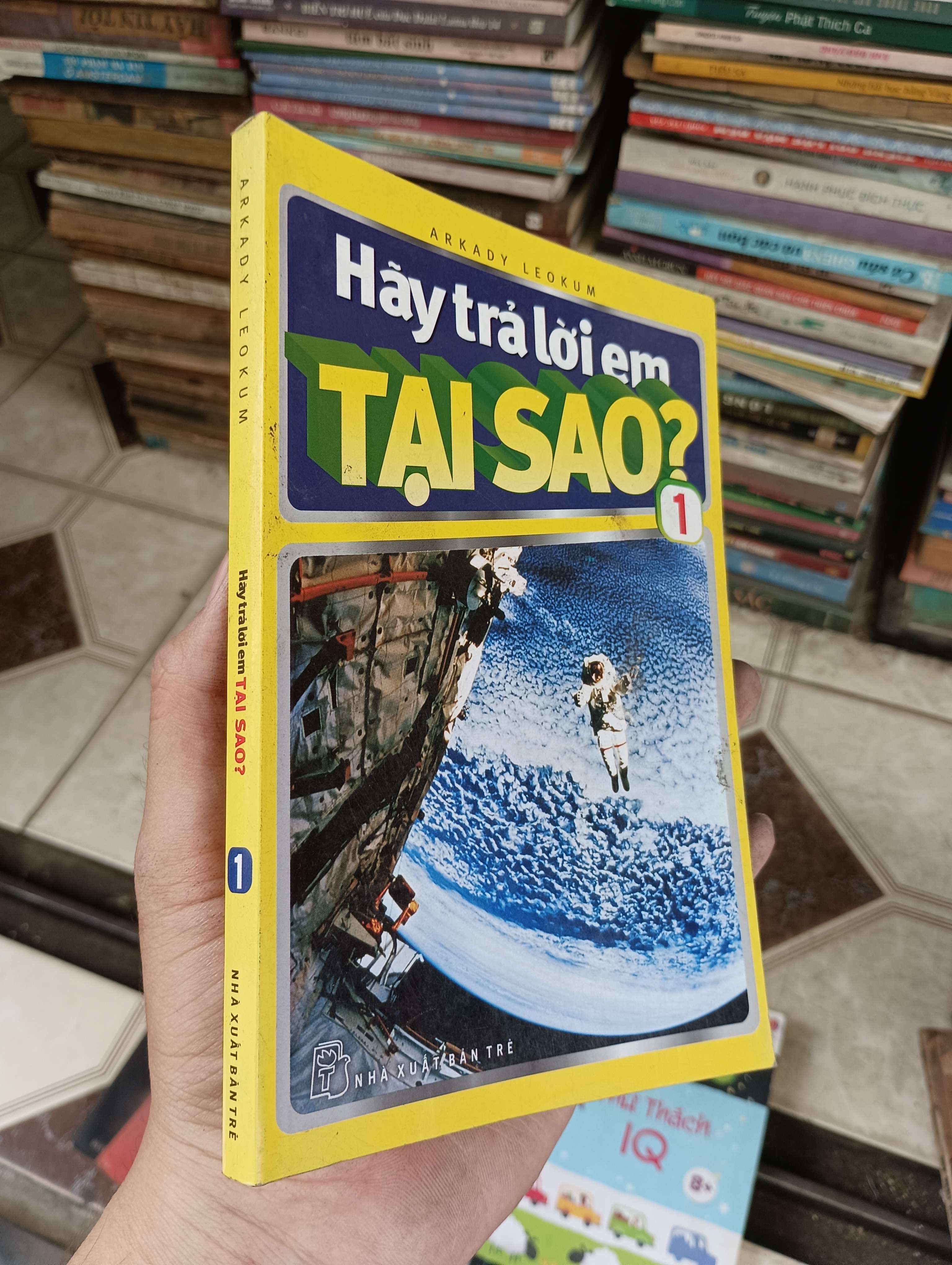 Hãy trả lời em TẠI SAO (tập 1) ? - Arkady Leokum (Sách văn học) BGB