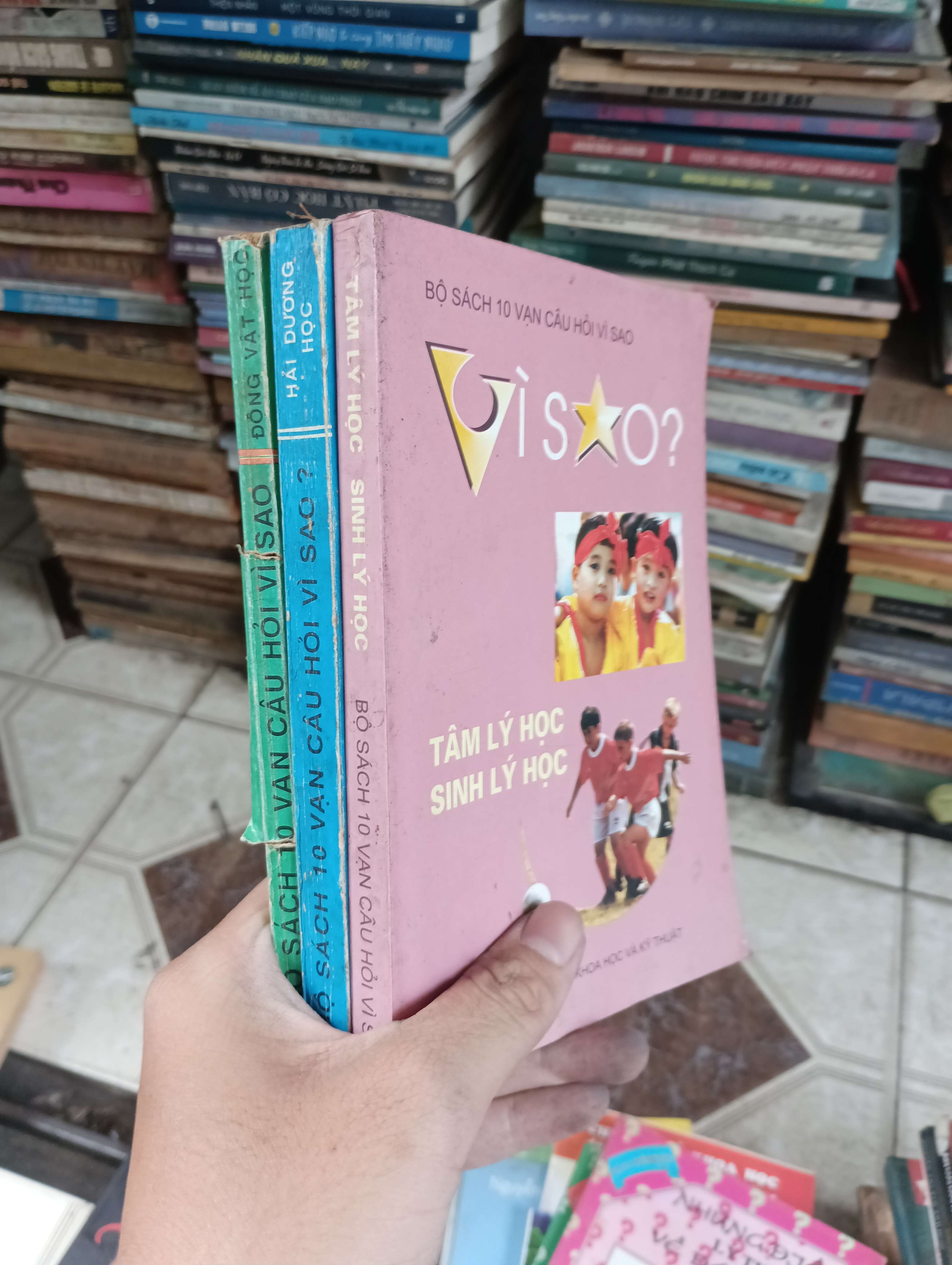 Bộ sách 10 Vạn Câu Hỏi Vì Sao (3 quyển) (Sách kiến thức tổng hợp) BGB
