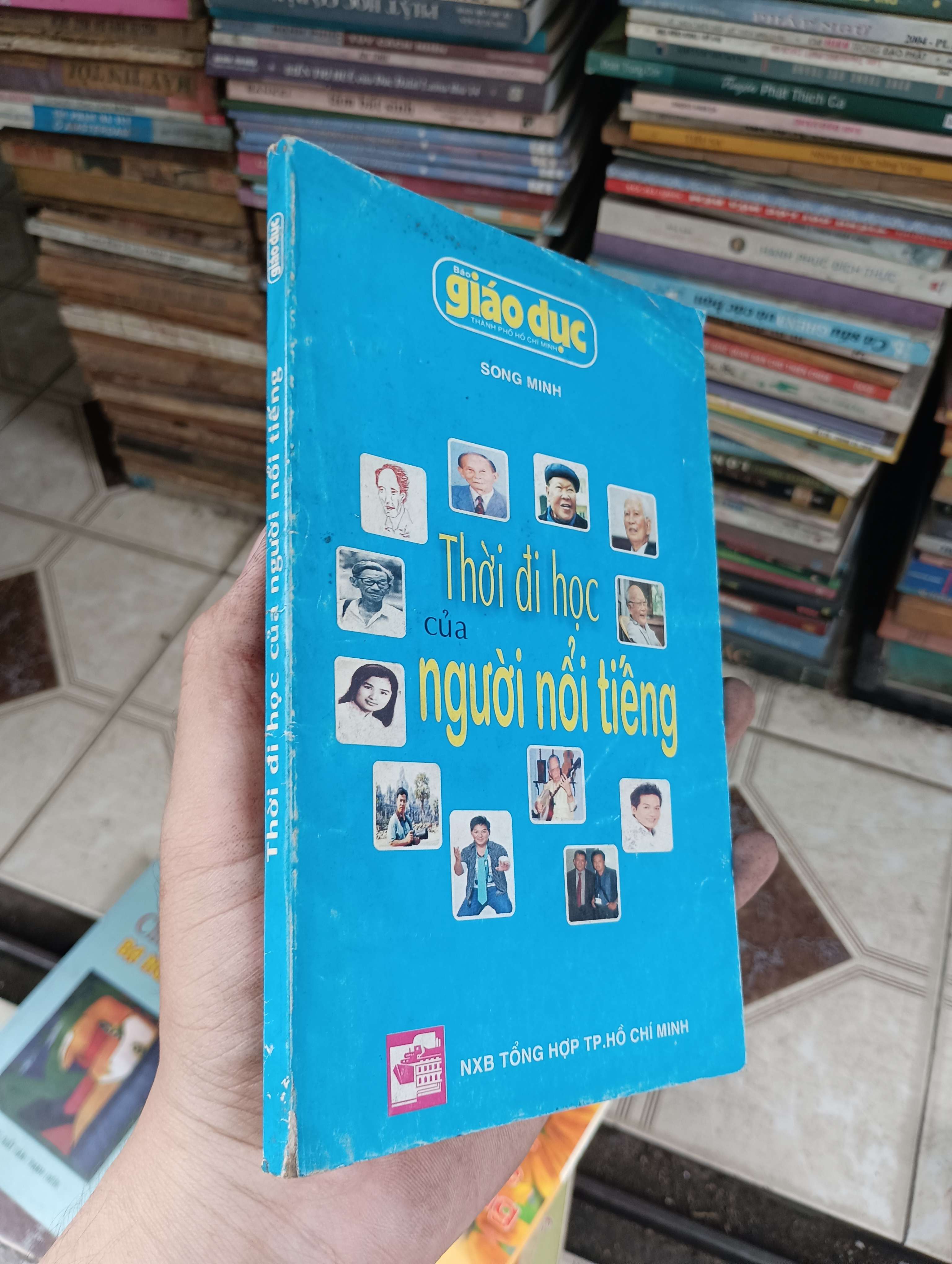 Thời Đi Học Của Người Nổi Tiếng - Song Minh (Song Minh) (Sách văn học) BGB
