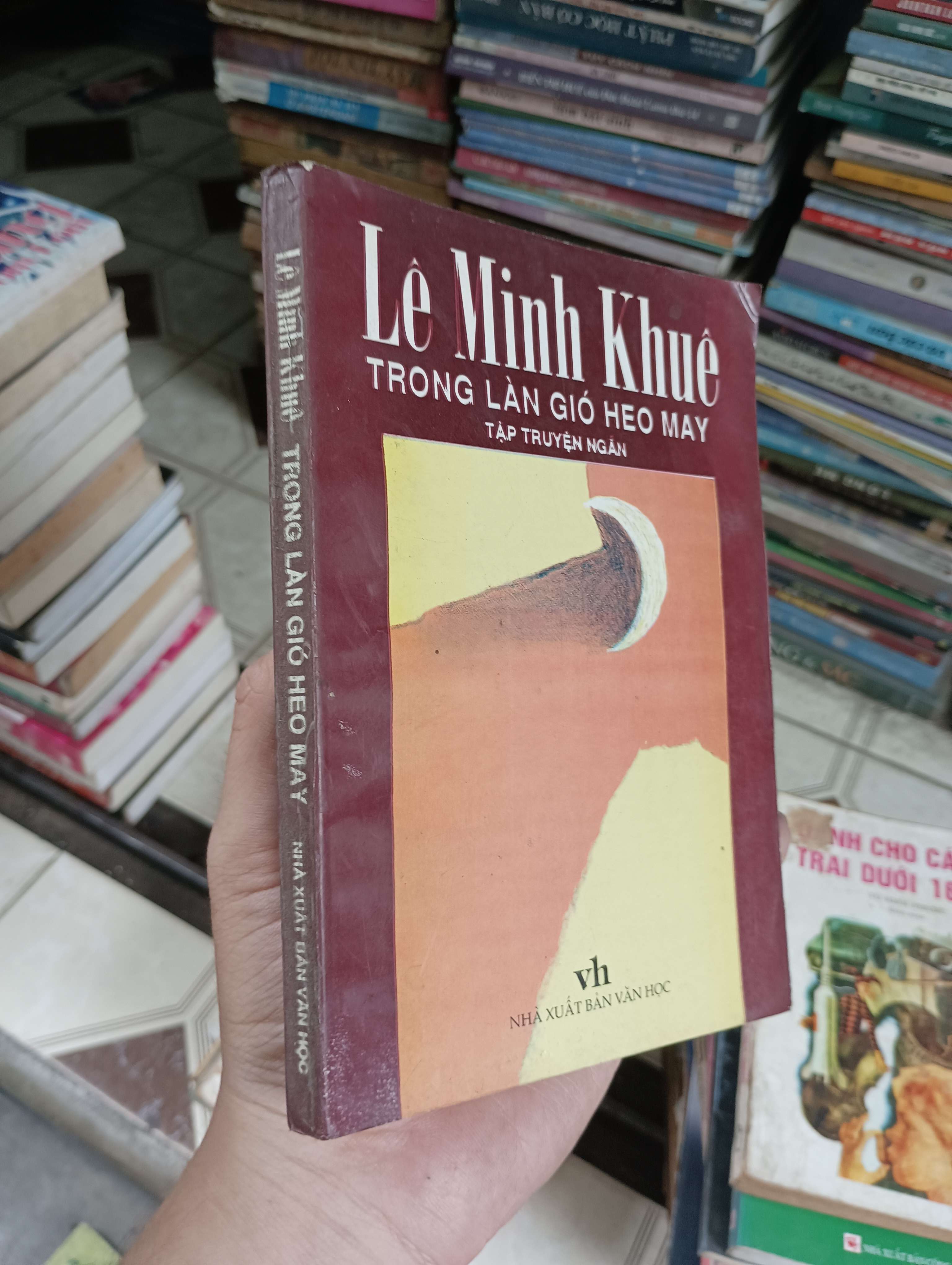 Trong làn gió heo may - Lê Minh Khuê 1999 (Truyện Ngắn) BGB