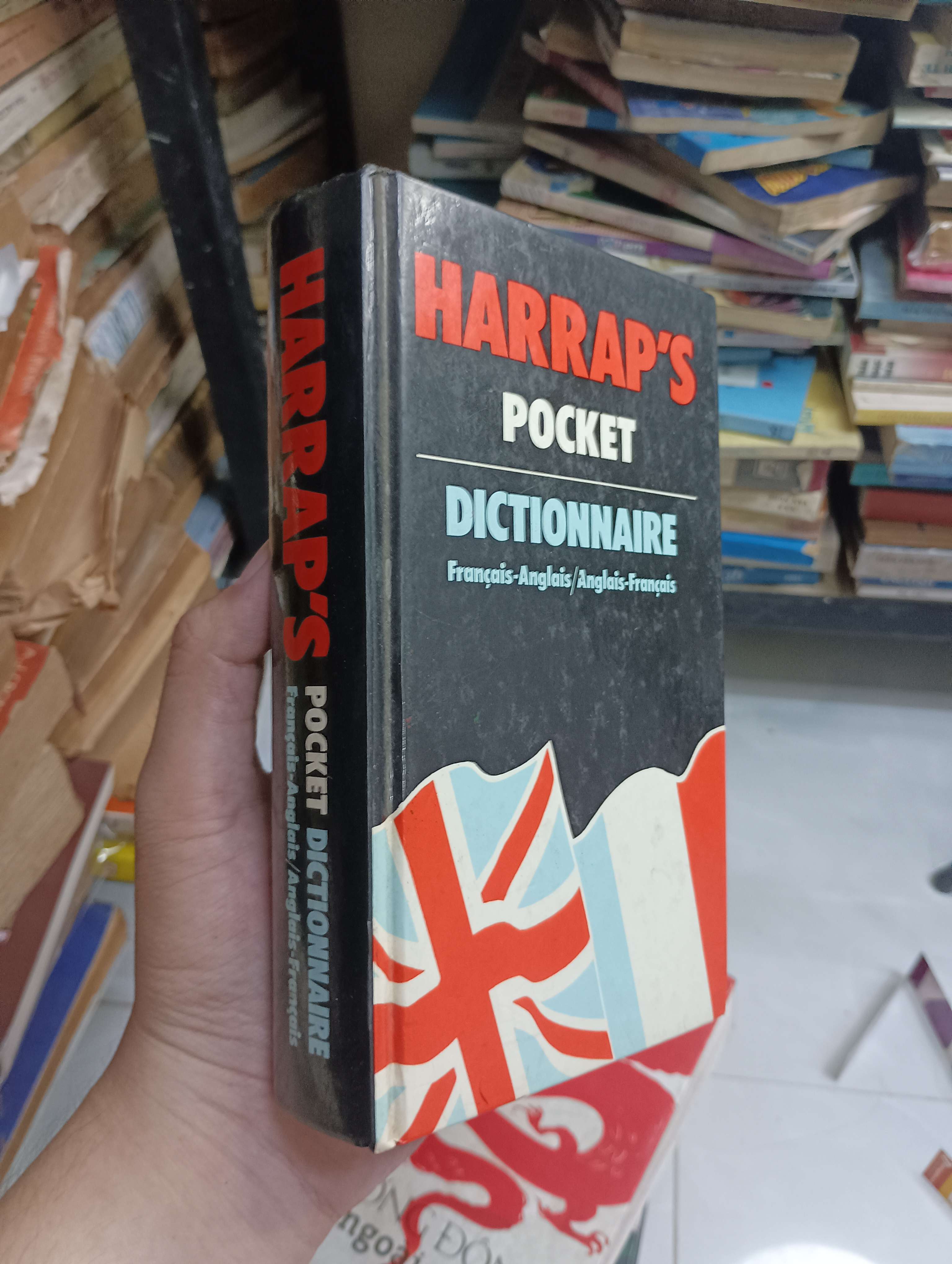 Harrap's Pocket Dictionnaire 1988 80% ố (Từ điển) HCM
