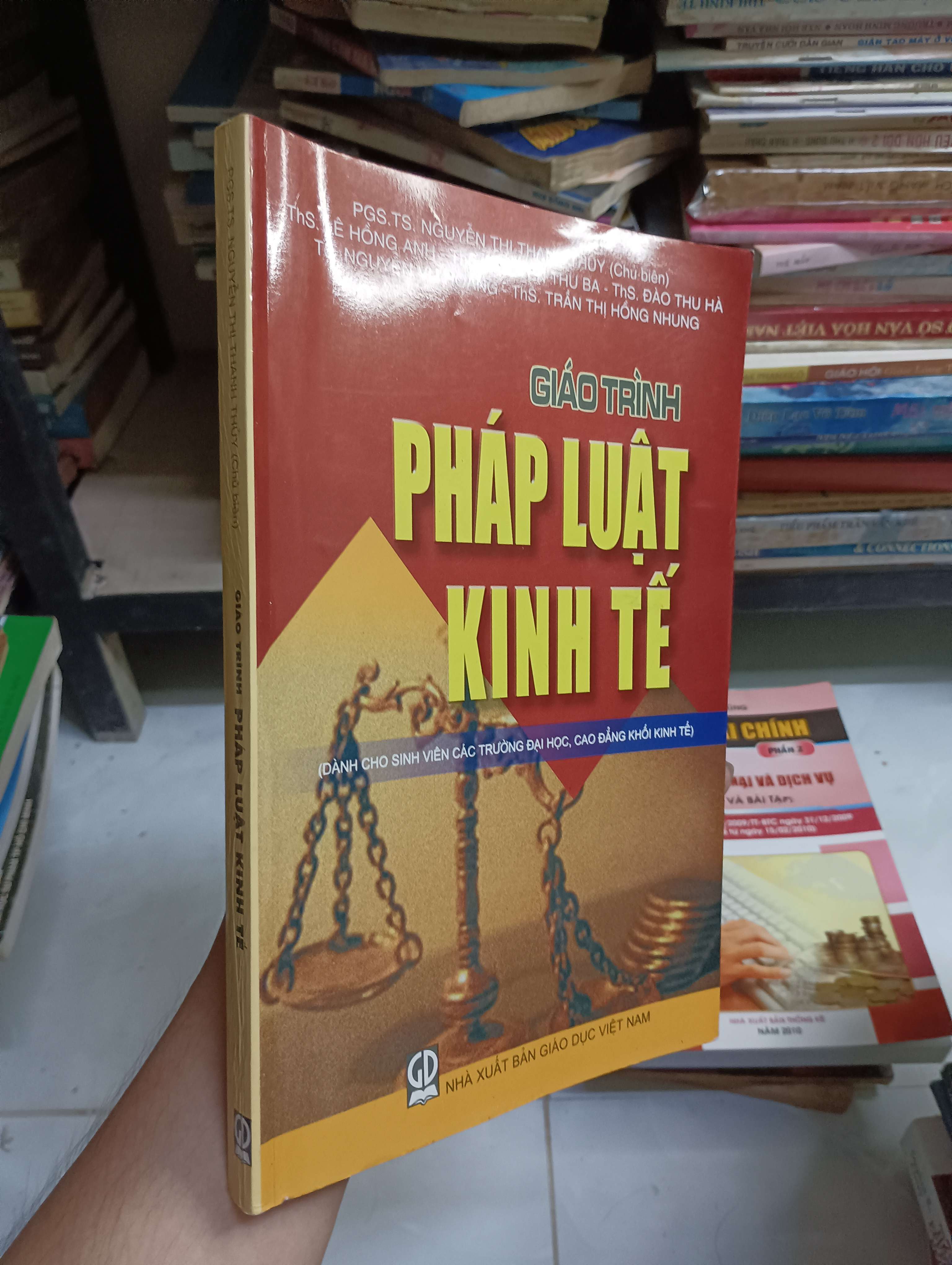 Giáo trình Pháp luật kinh tế - PGS.TS. Nguyễn Thị Thanh Thúy 2011 80% (Sách giáo khoa - giáo trình) HCM