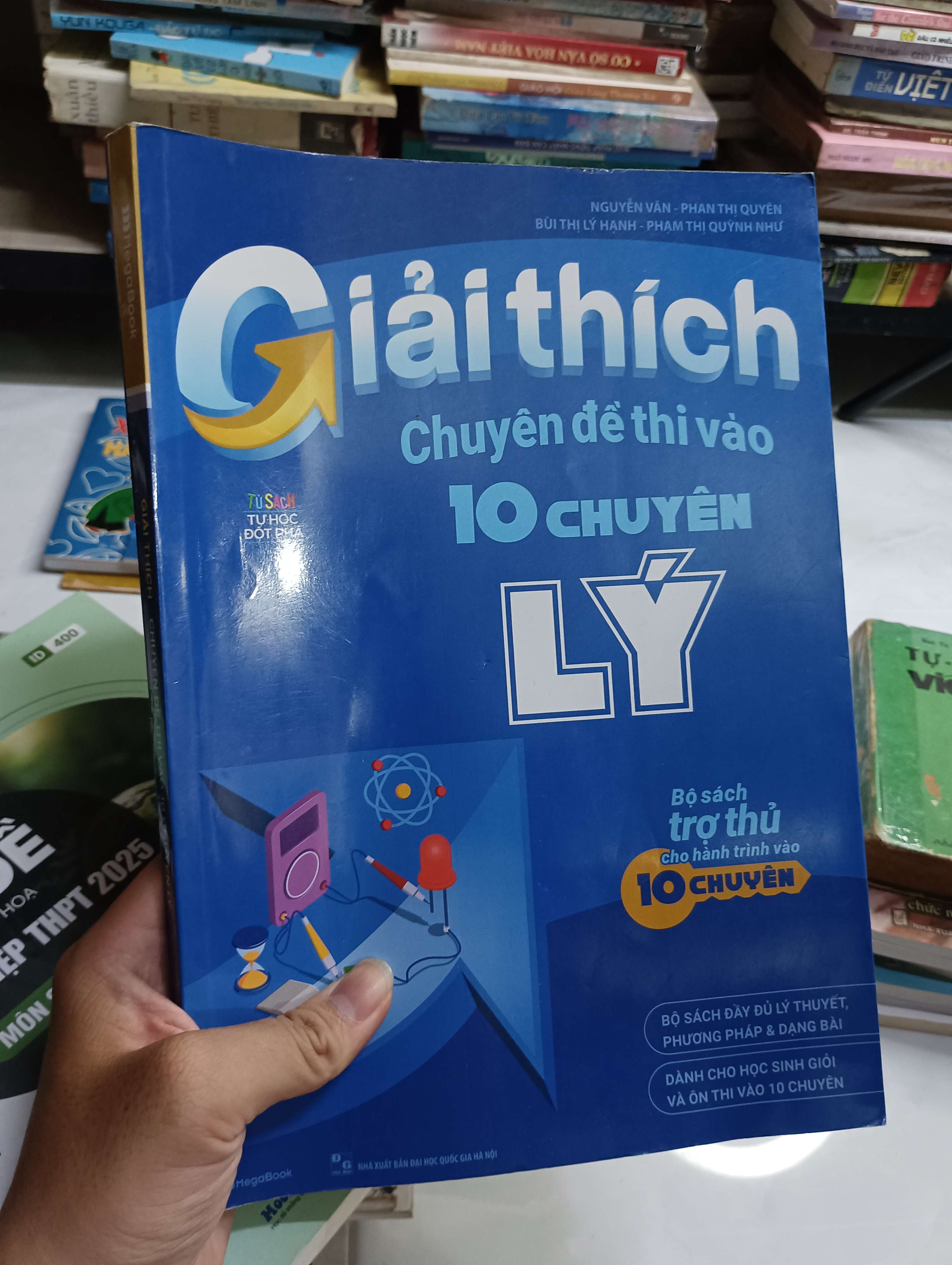 Giải thích chuyên đề thi vào 10 chuyên Lý 2022 80% (Tham khảo - luyện thi) HCM
