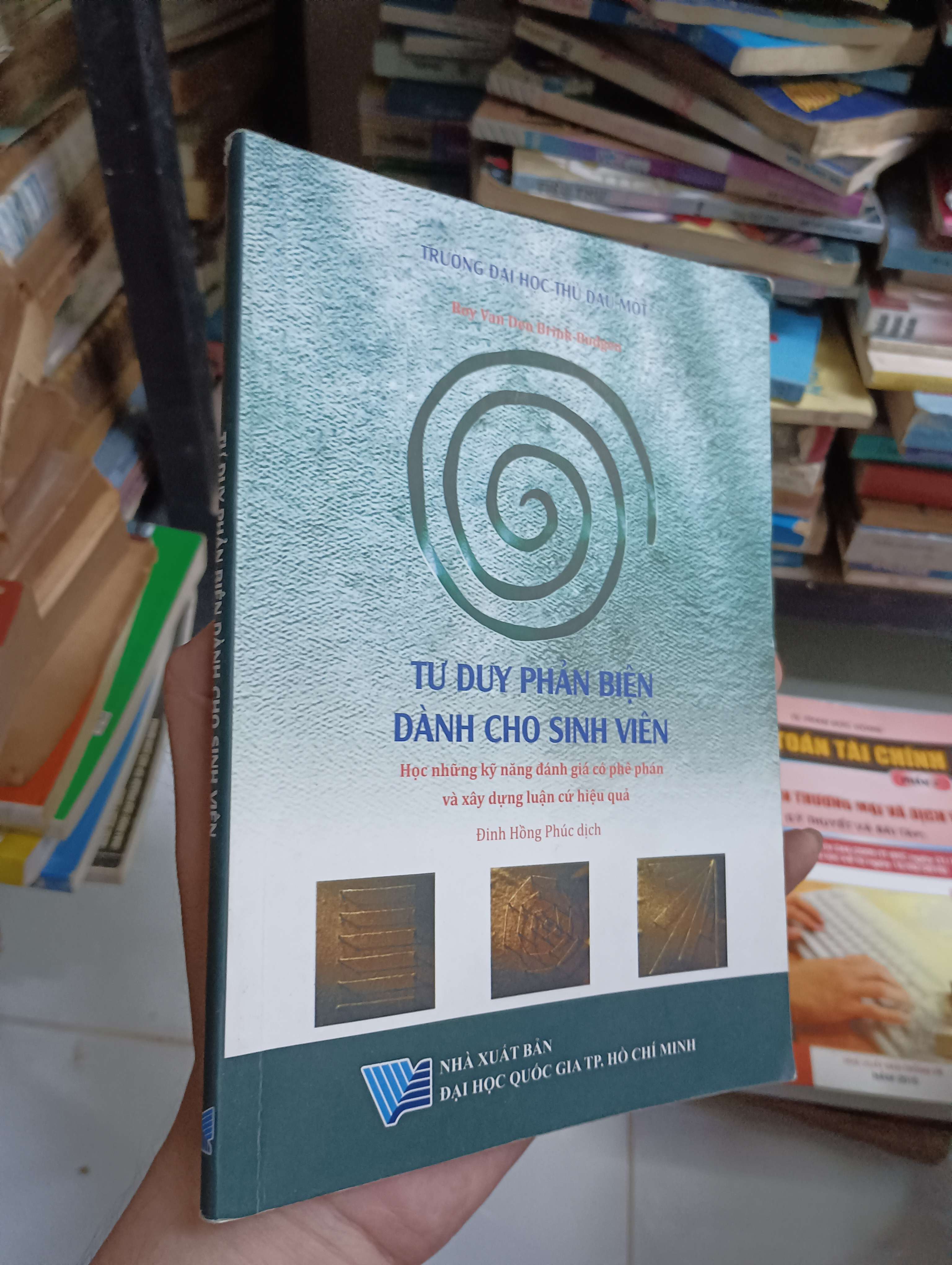 Tư duy phản biện dành cho sinh viên - Roy Van Den Brink-Budgen 2017 80% (Kỹ năng sống) HCM