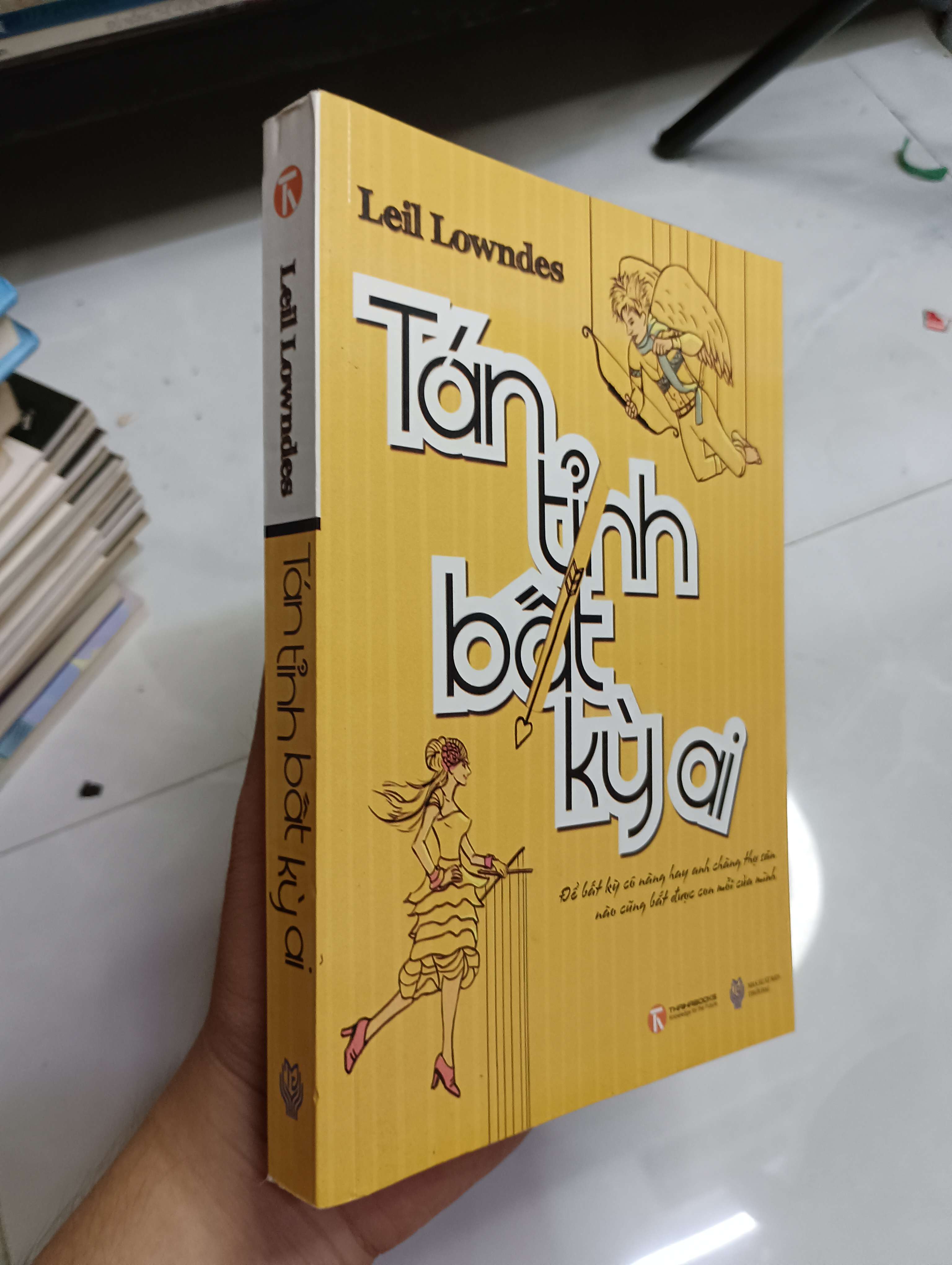 Tán tỉnh bất kỳ ai - Leil Lowndes 2013 80% (Kỹ năng sống) HCM