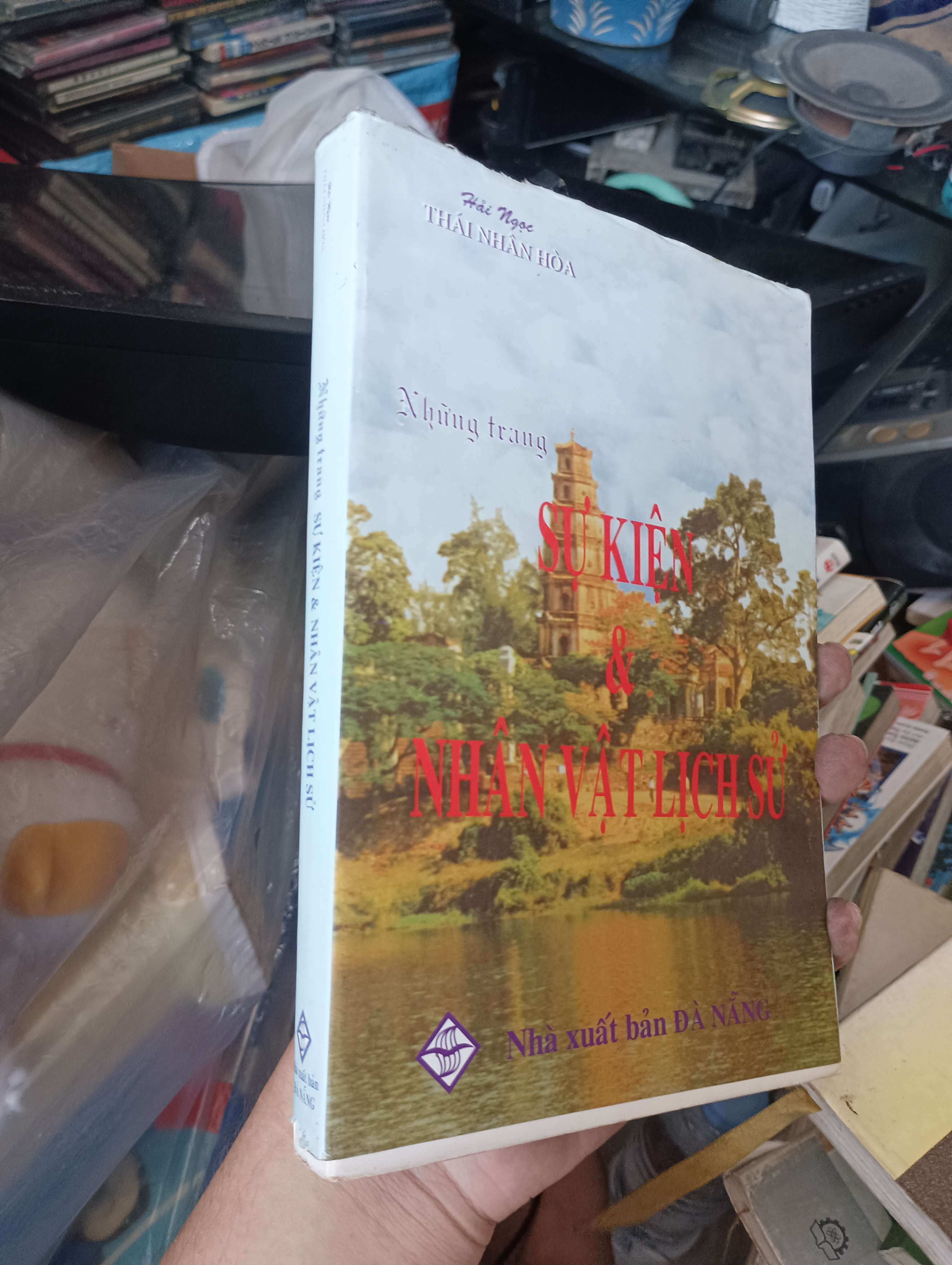 Những trang sự kiện & nhân vật lịch sử - Thái Nhân Hòa 2001 (Lịch sử Việt Nam) KSX