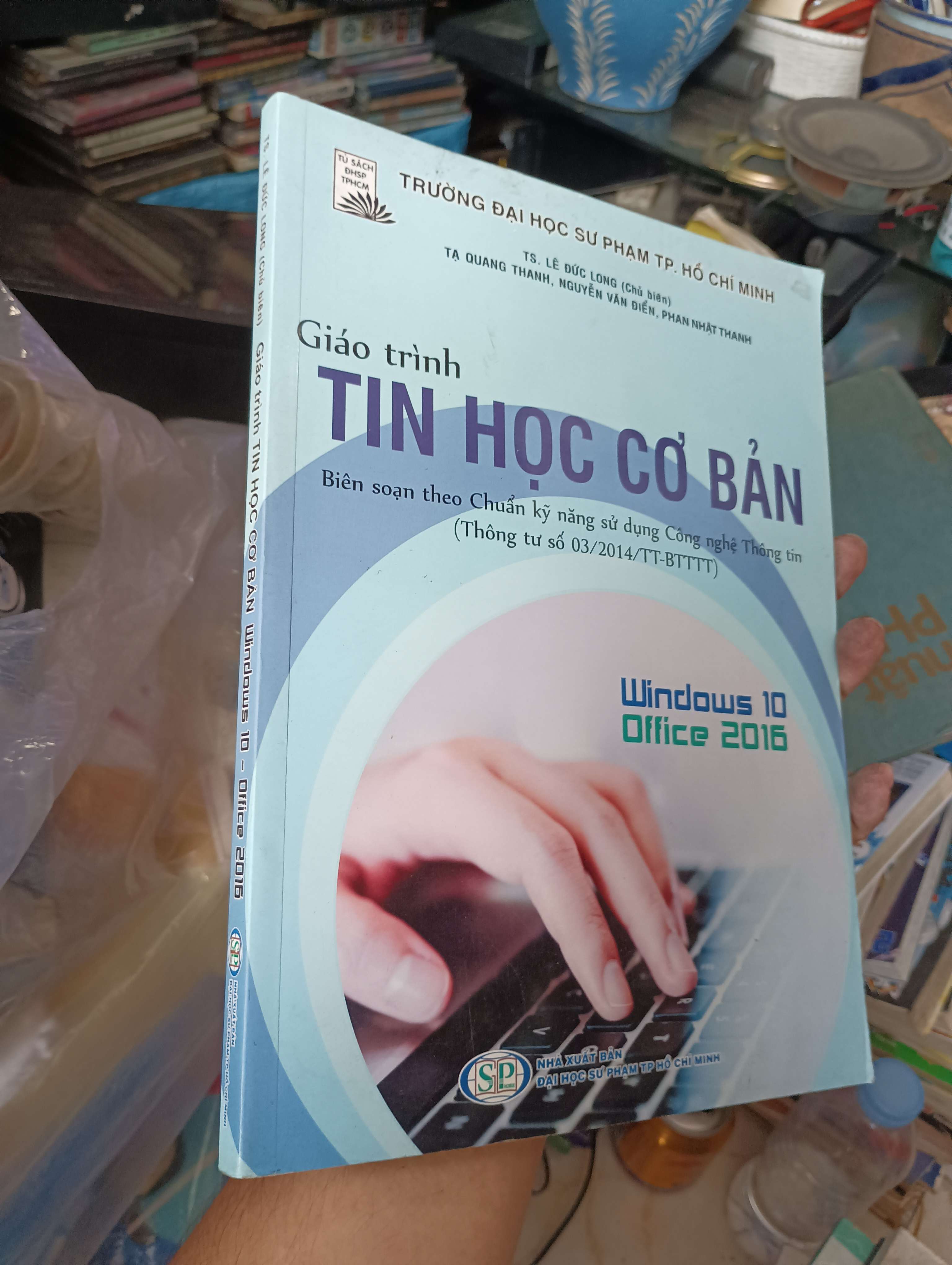 Giáo trình Tin học cơ bản - TS. Lê Đức Long 2020 (Sách giáo khoa - giáo trình) KSX