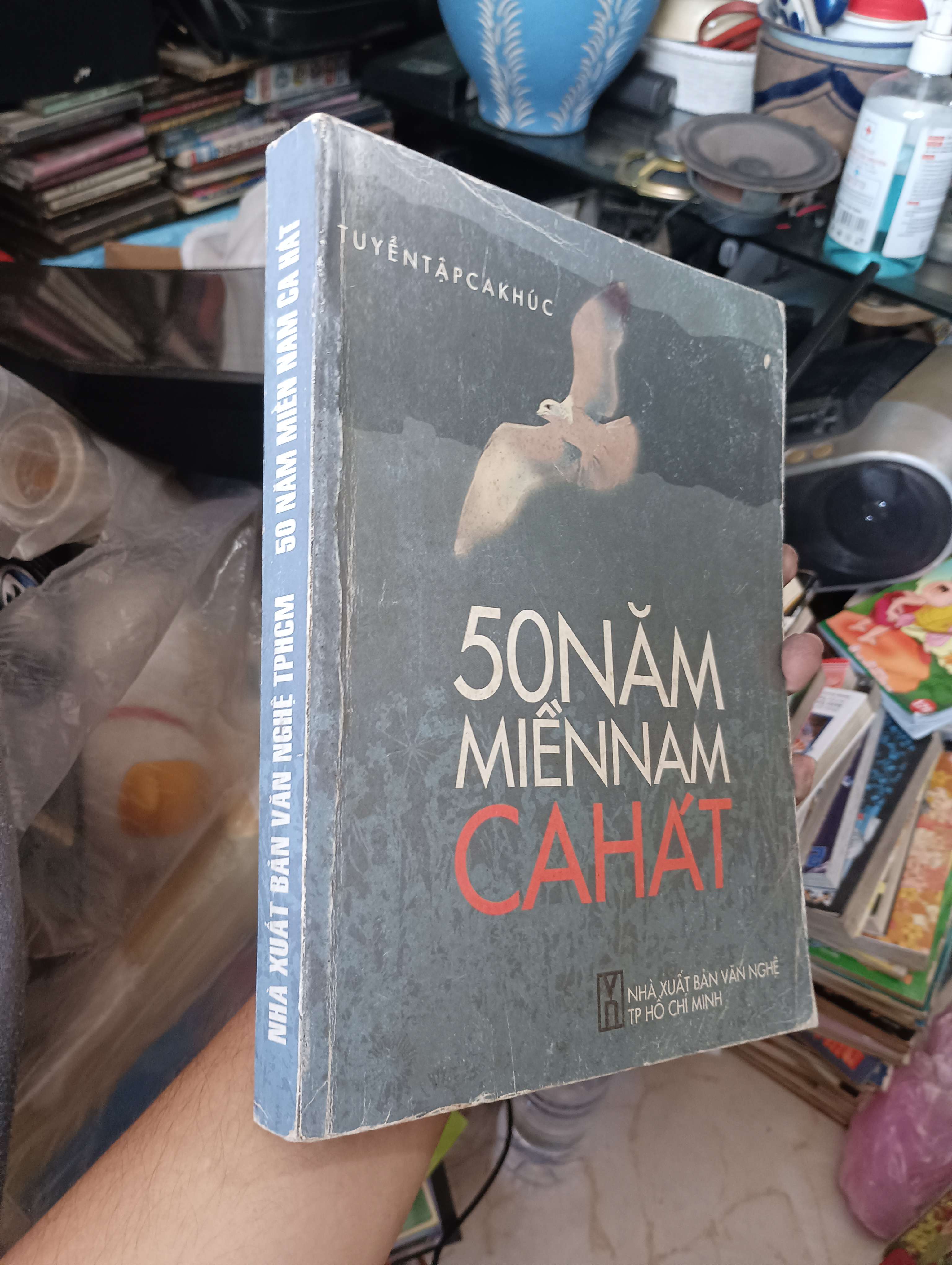 50 Năm Miền Nam Ca Hát 2002 (Sách văn học) KSX