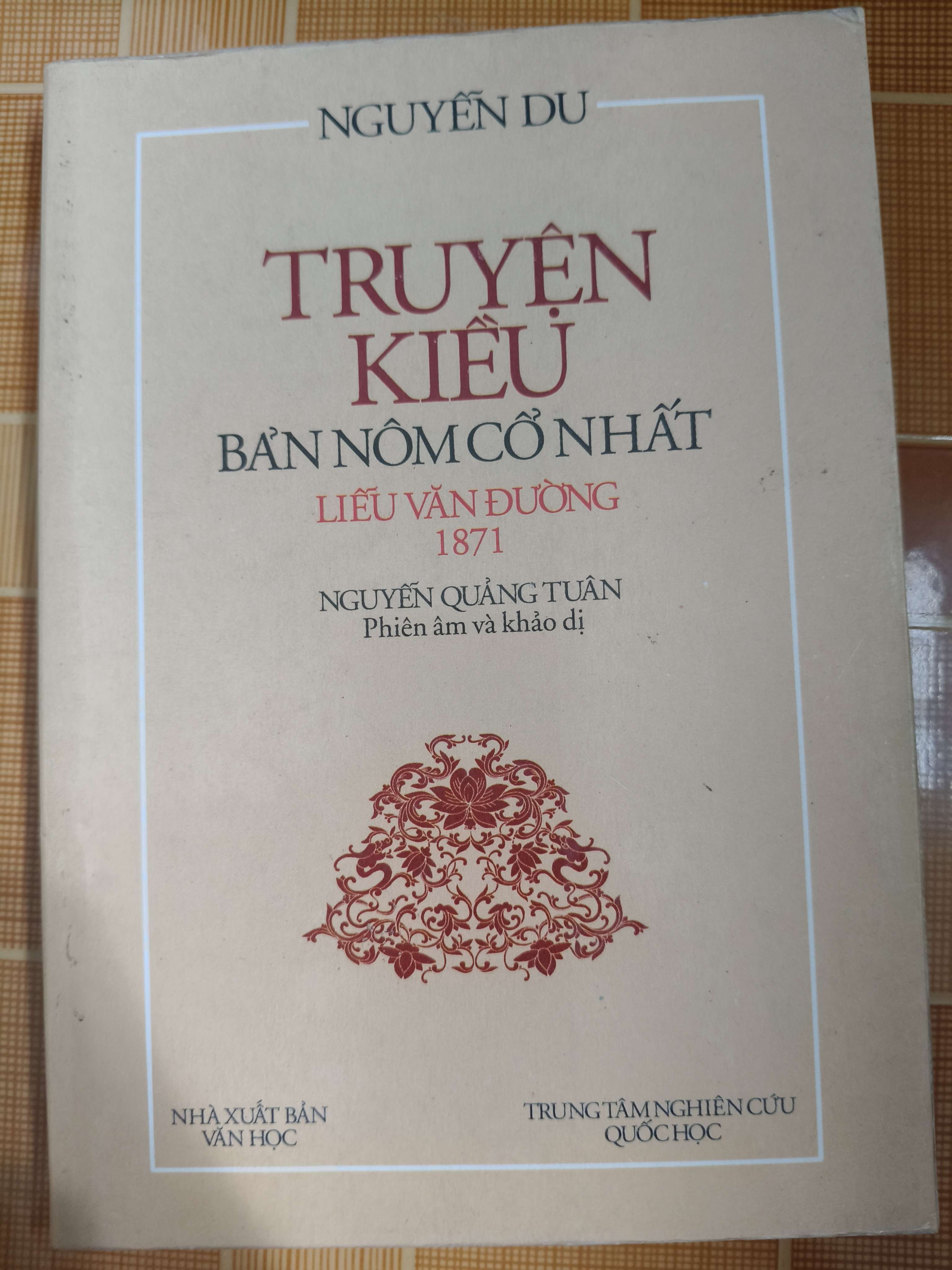 Truyện Kiều bản nôm cổ nhất 1871 - Xb 2002 - 310 trang (Sách văn học) ANTQ