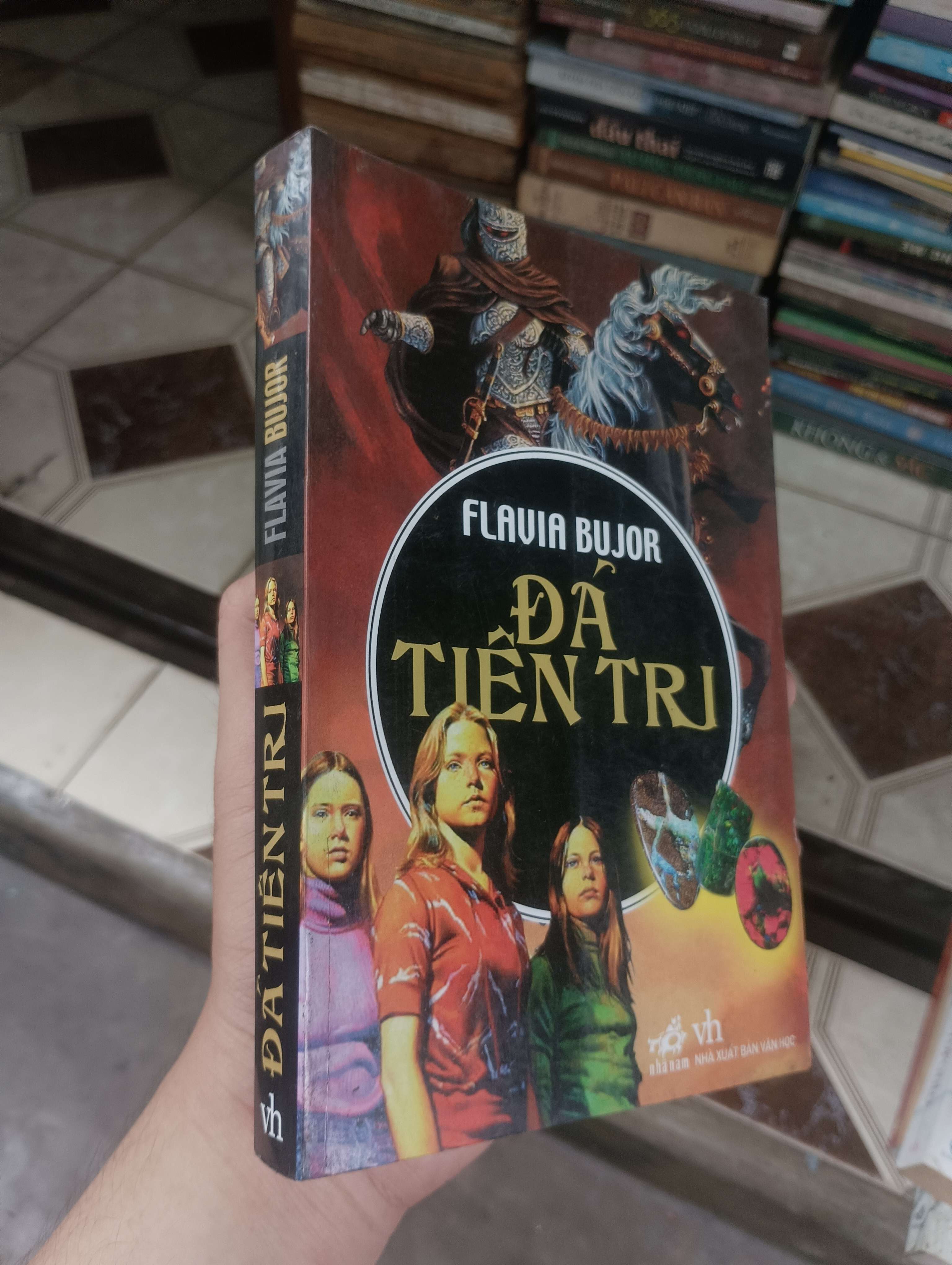 Đá Tiên Tri - Flavia Bujor 2007 (Văn học nước ngoài) BGB
