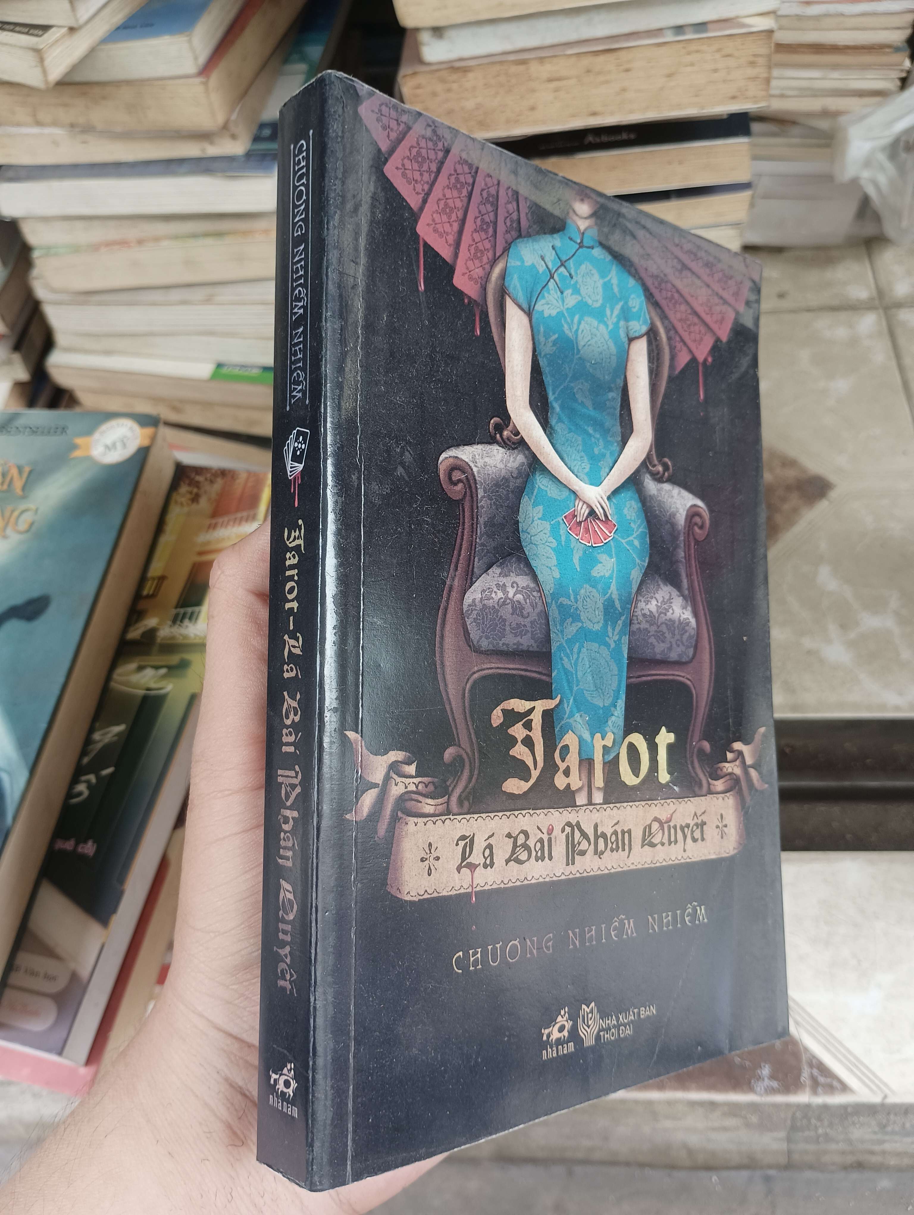 Tarot - Lá Bài Phán Quyết (Chương Nhiễm Nhiễm) 2014 (Sách văn học) BGB