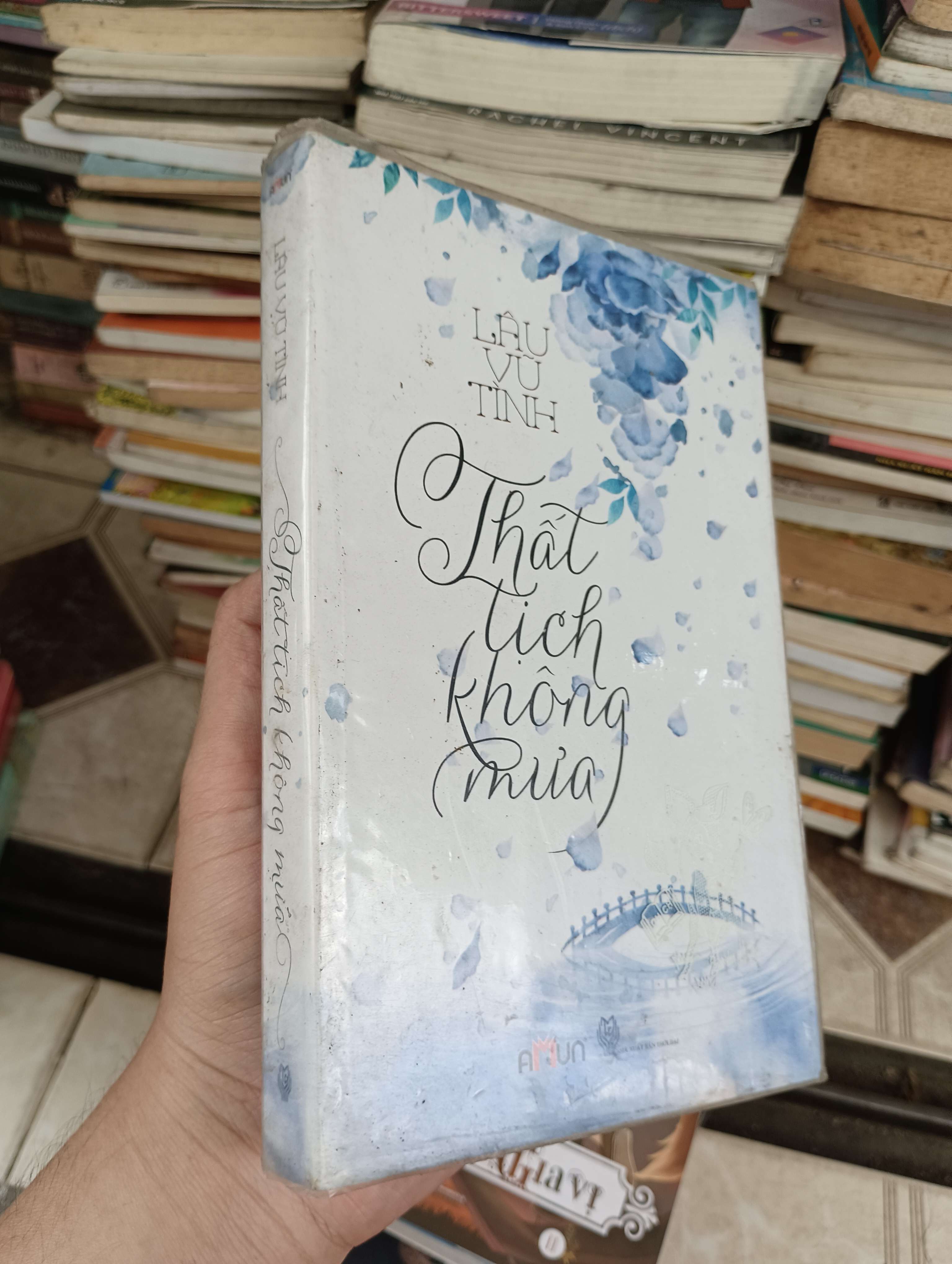 Thất Tịch Không Mưa - Lâu Vũ Tình 2013 (Tiểu Thuyết) BGB