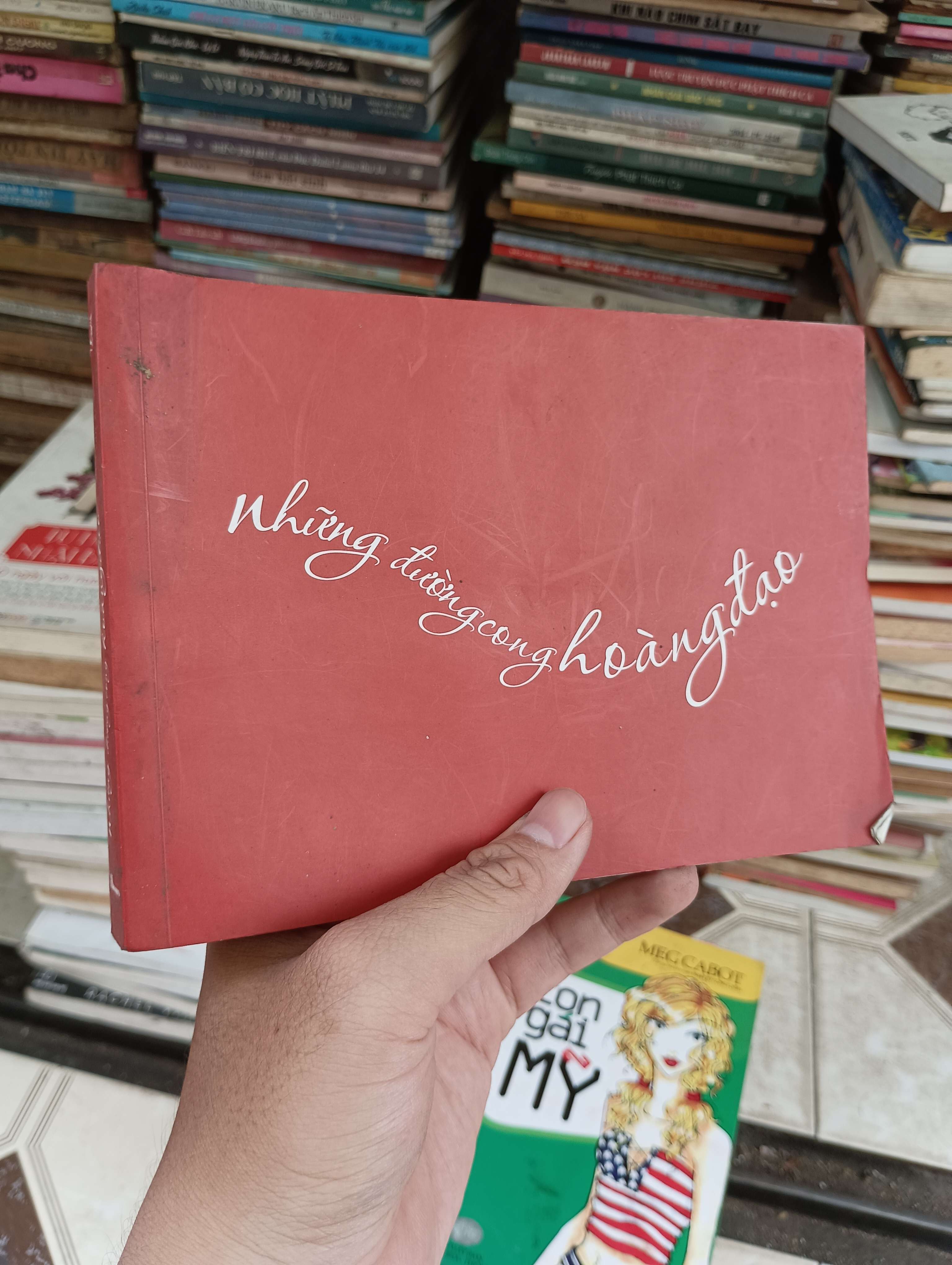 Những đường cong hoàng đạo (Sách kiến thức tổng hợp) BGB