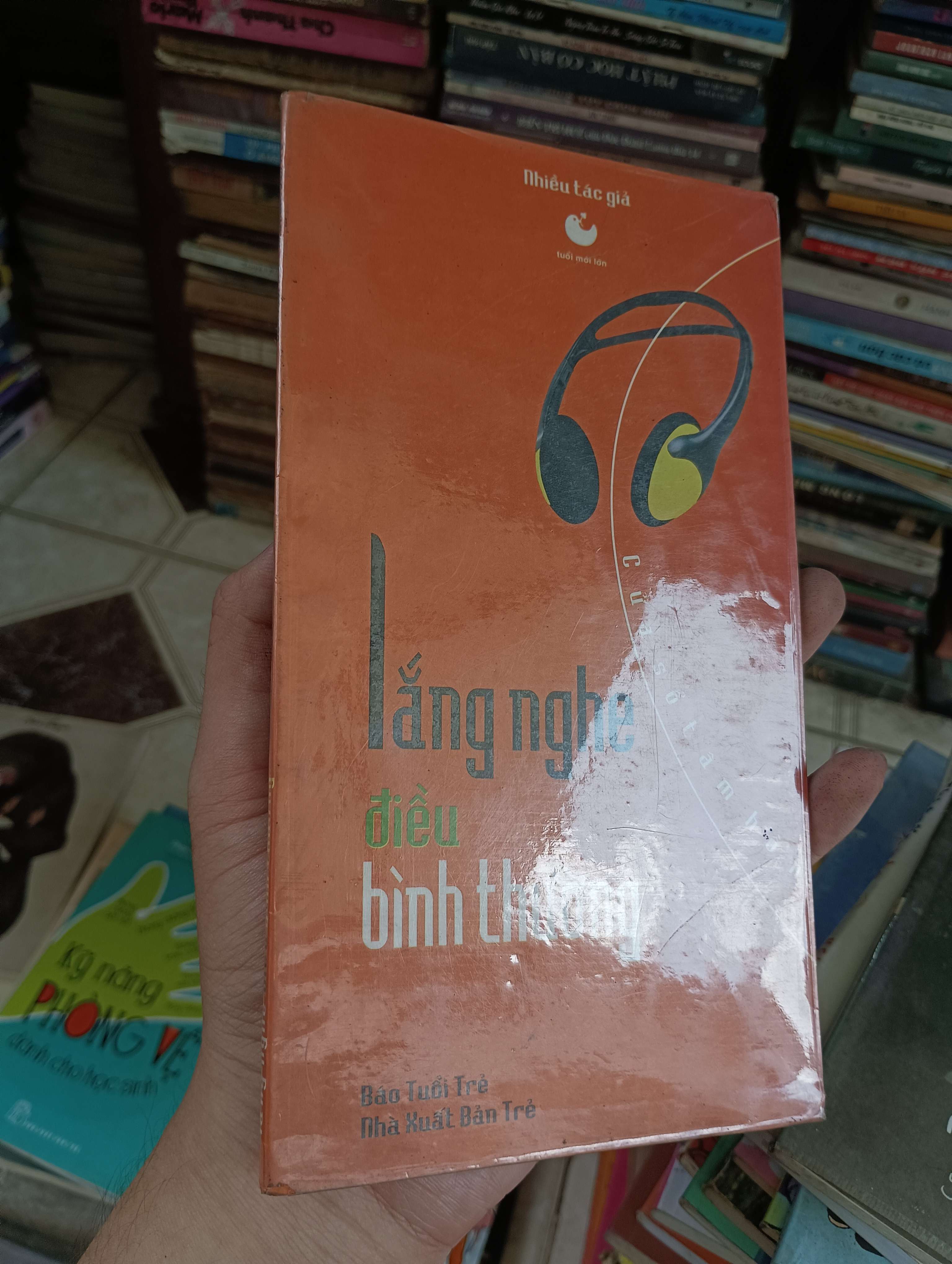 Lắng nghe điều bình thường 2004 (Truyện Ngắn) BGB