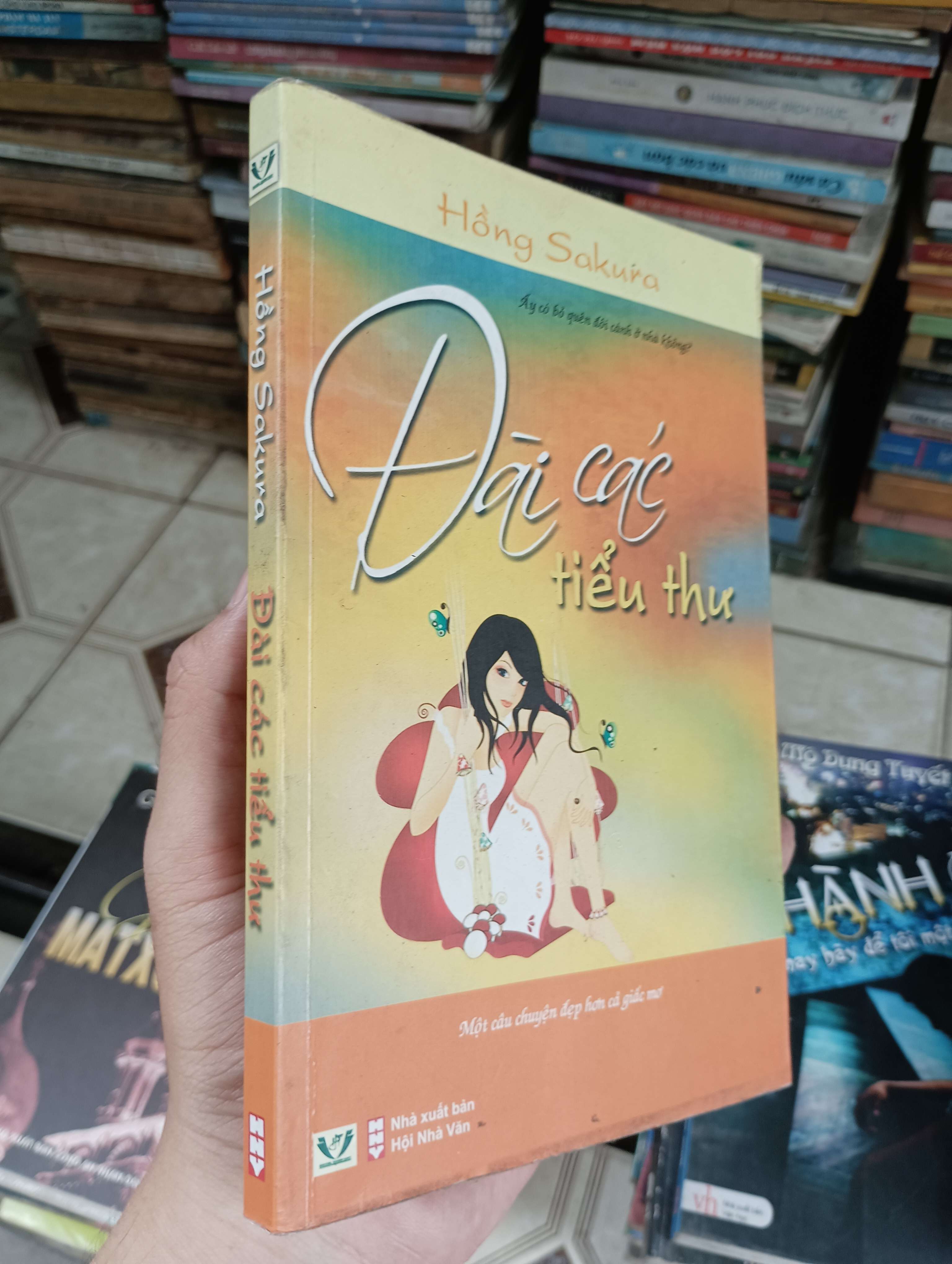 Đài các tiểu thư - Hồng Sakura (Tiểu Thuyết) BGB