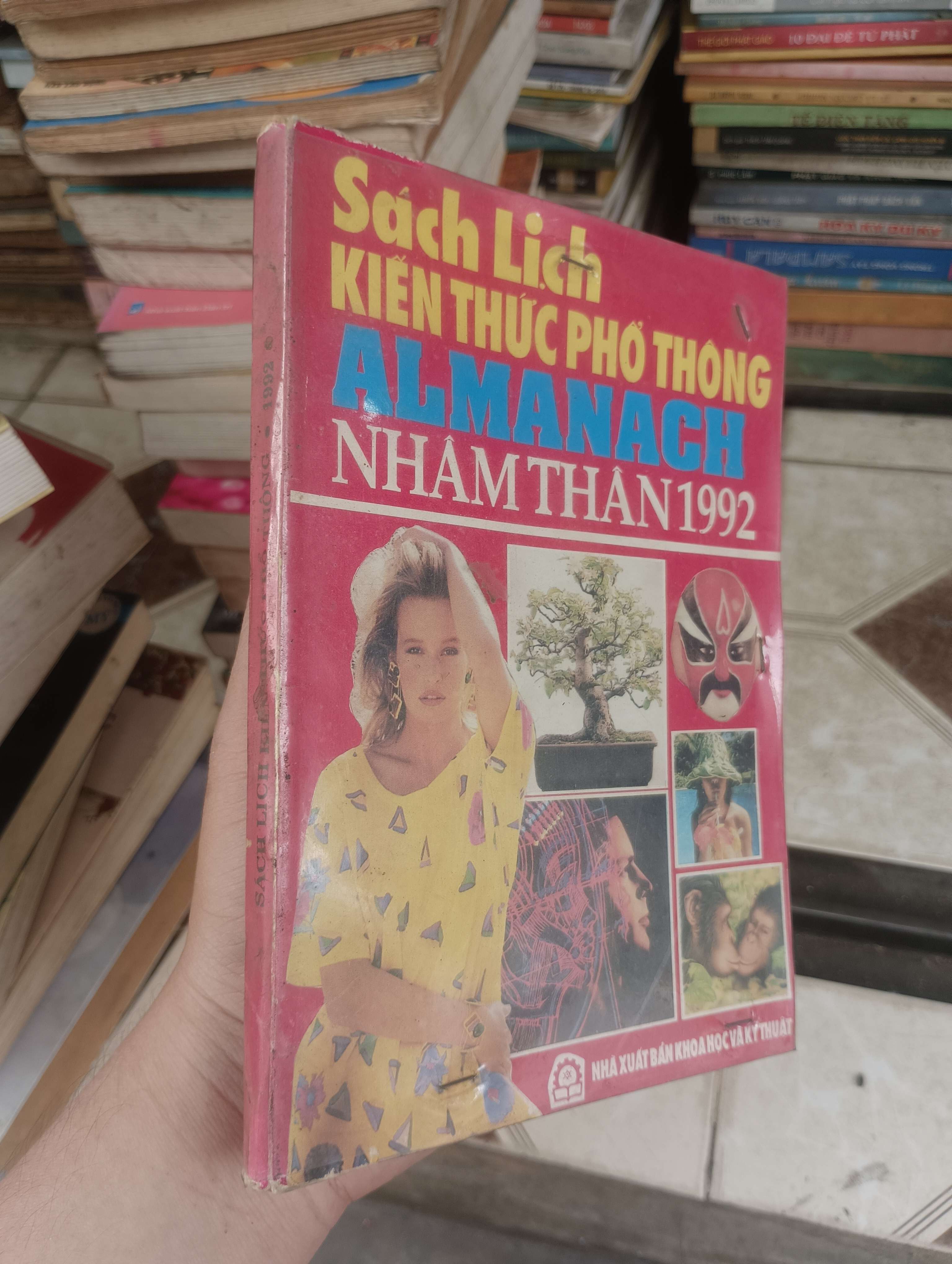 Sách Lịch Kiến Thức Phổ Thông Almanach Nhâm Thân 1992 1992 (Sách văn học) BGB