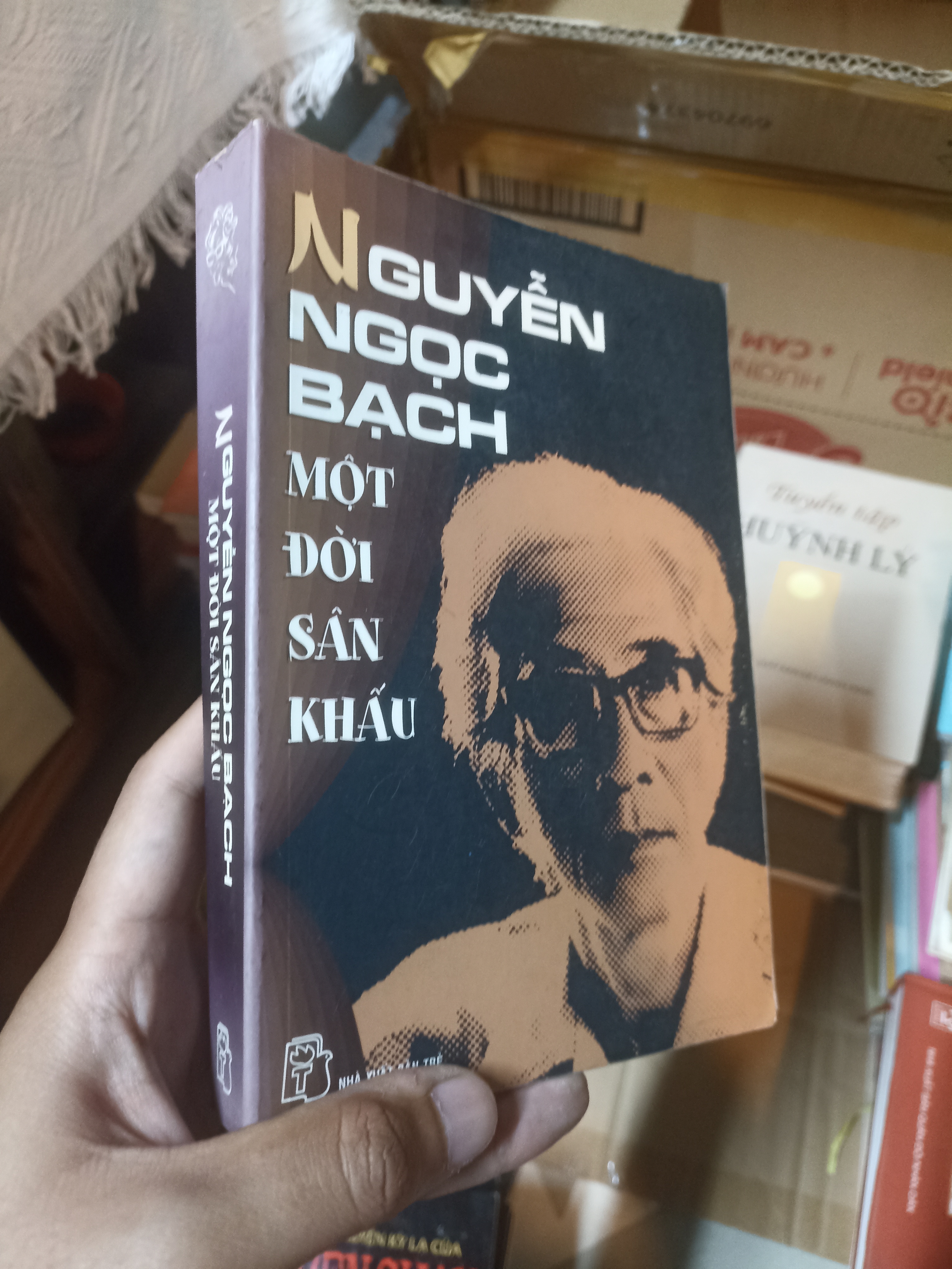 Một đời sân khấu - Nguyễn Ngọc Bạch (Sách văn học) NSX