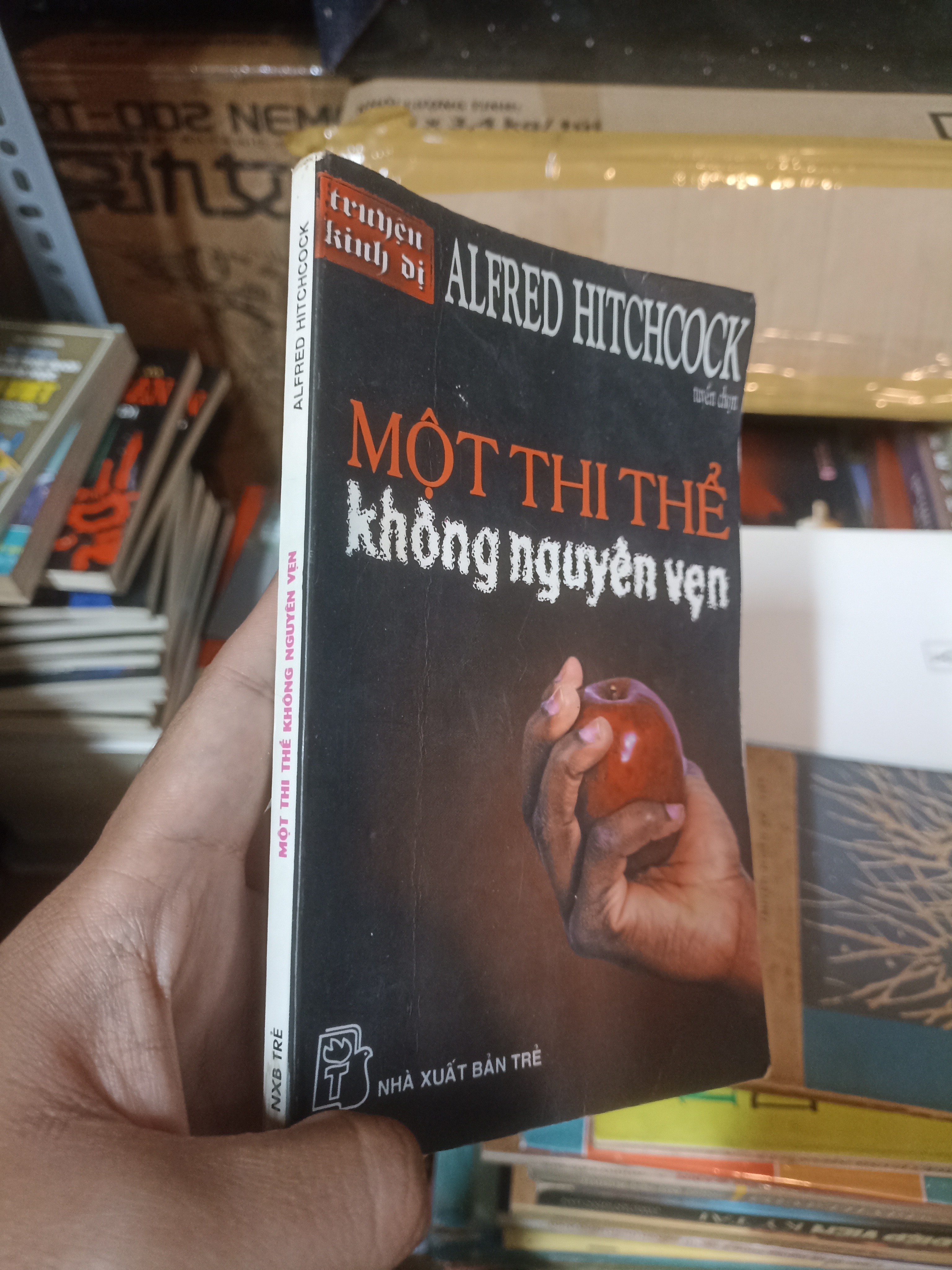 Một thi thể không nguyên vẹn - Alfred Hitchcock (Truyện trinh thám) NSX