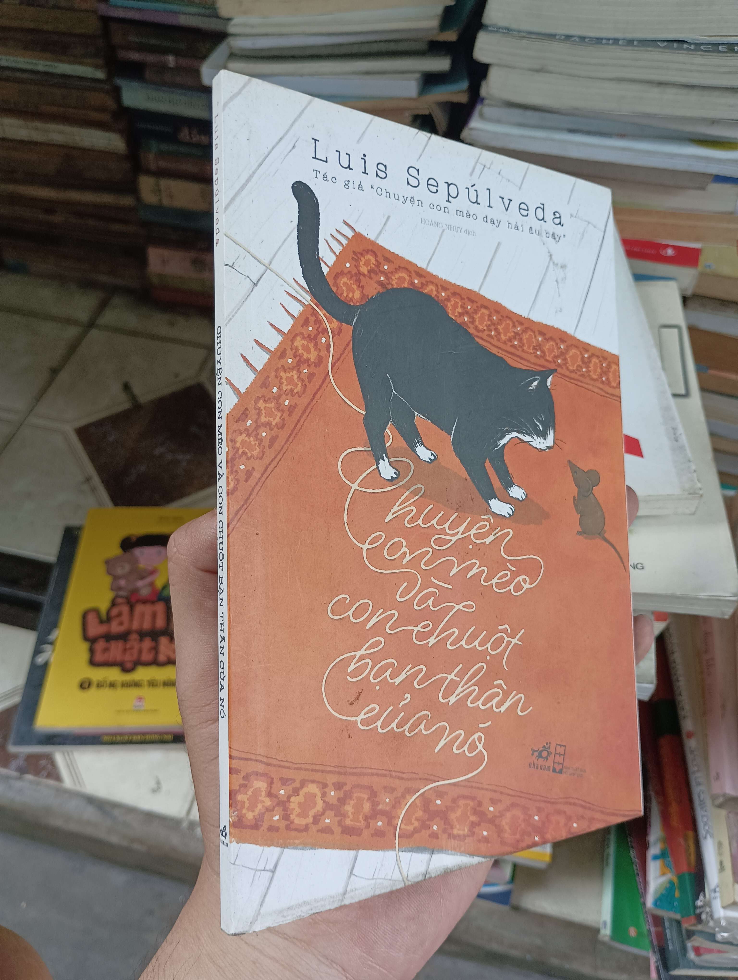 Chuyện con mèo và con chuột bạn thân của nó - Luis Sepúlveda 2017 (Văn học nước ngoài) BGB