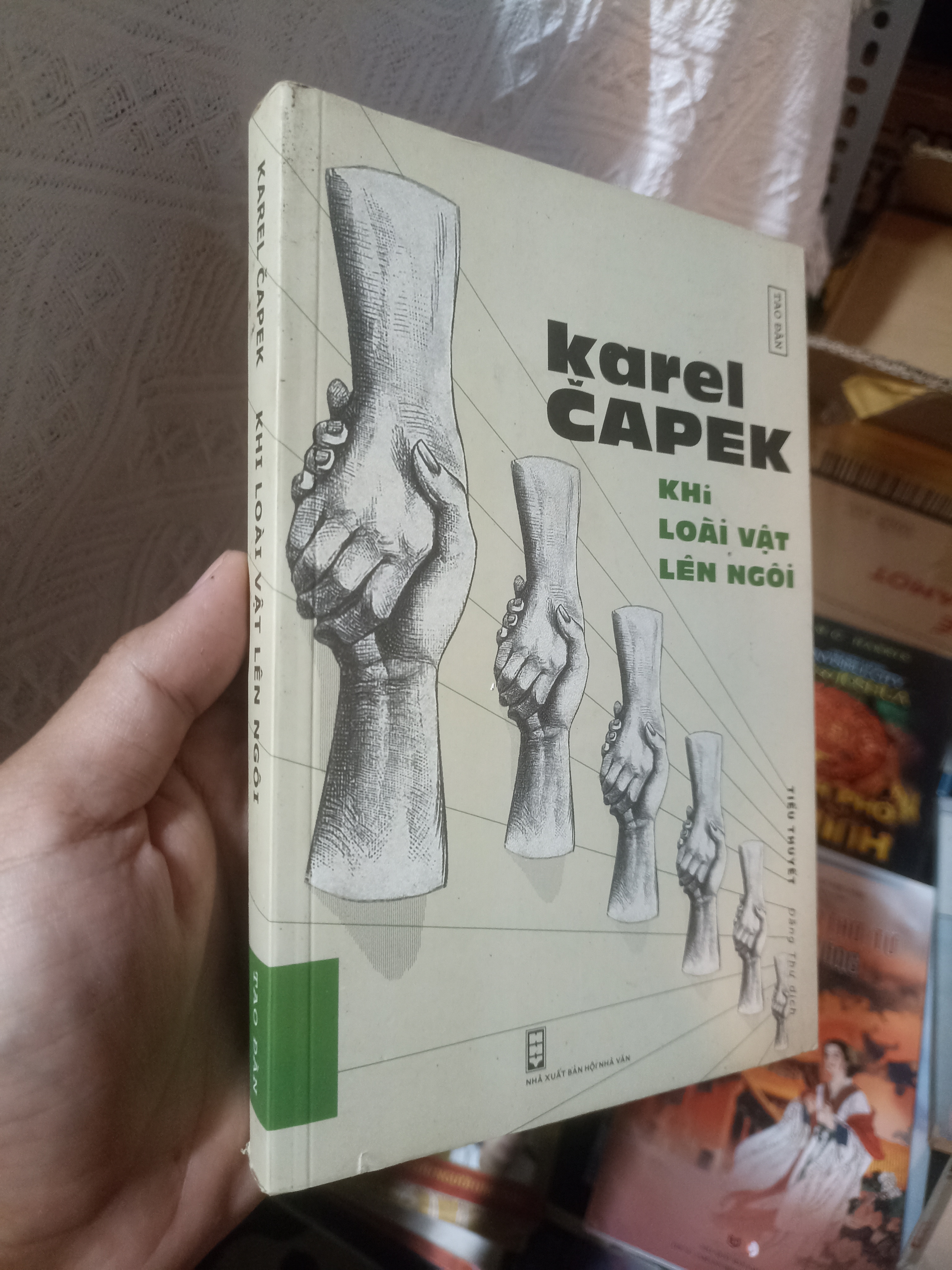 Khi loài vật lên ngôi - Karel Capek (Sách văn học) NSX