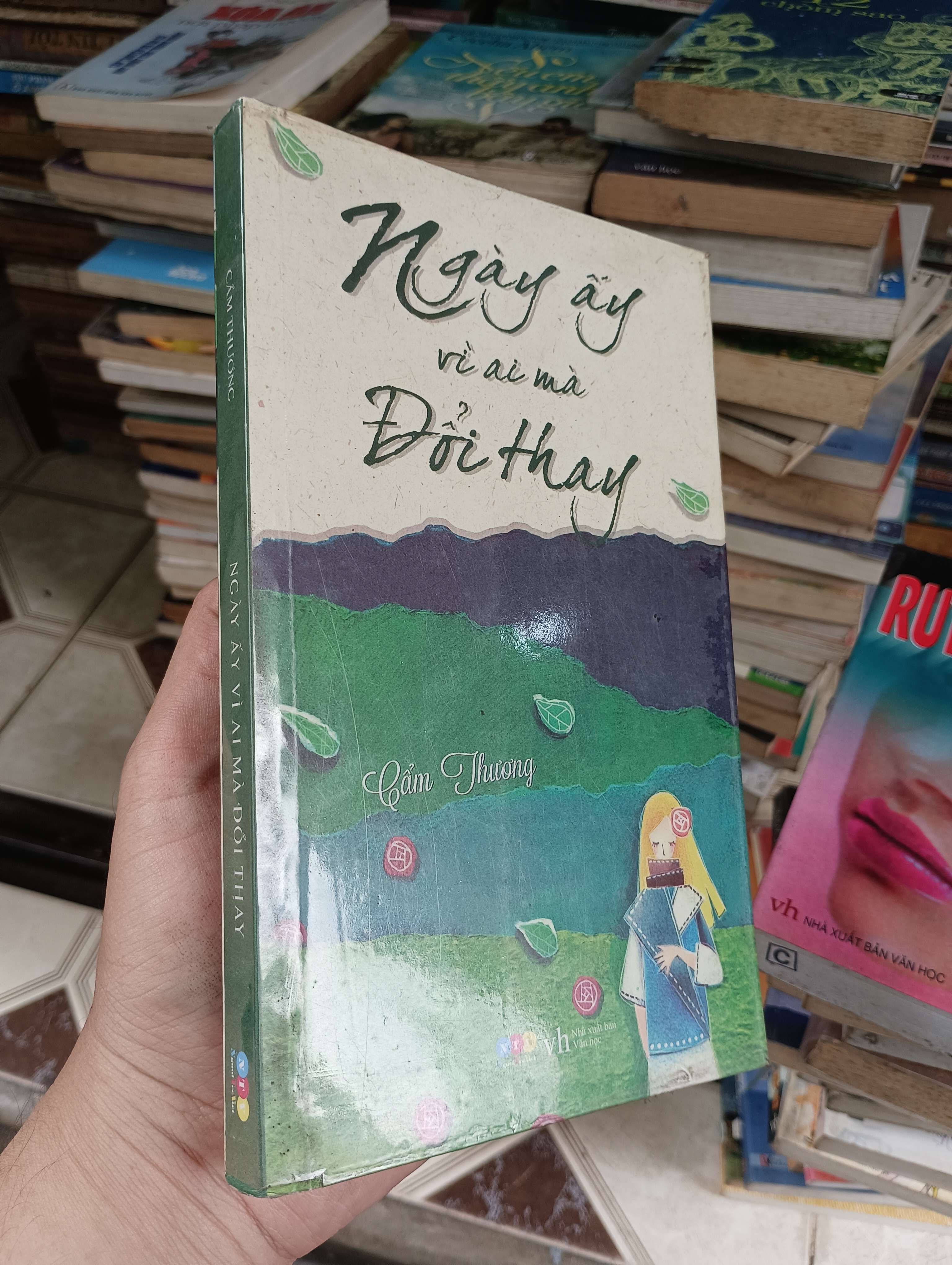Ngày ấy vì ai mà đổi thay - Cẩm Thương 2015 (Tiểu Thuyết) BGB