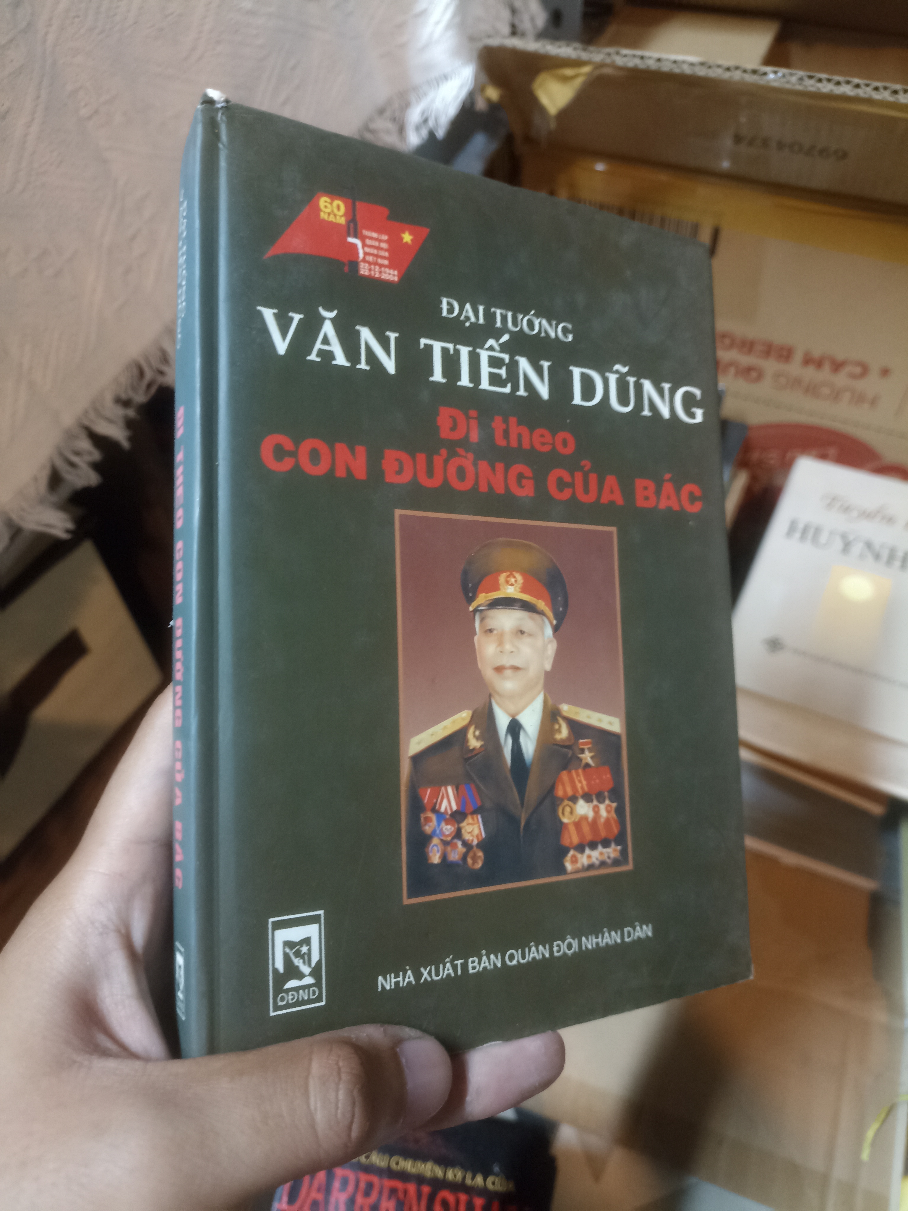 Đi theo con đường của Bác - Đại tướng Văn Tiến Dũng (Sách văn học) NSX