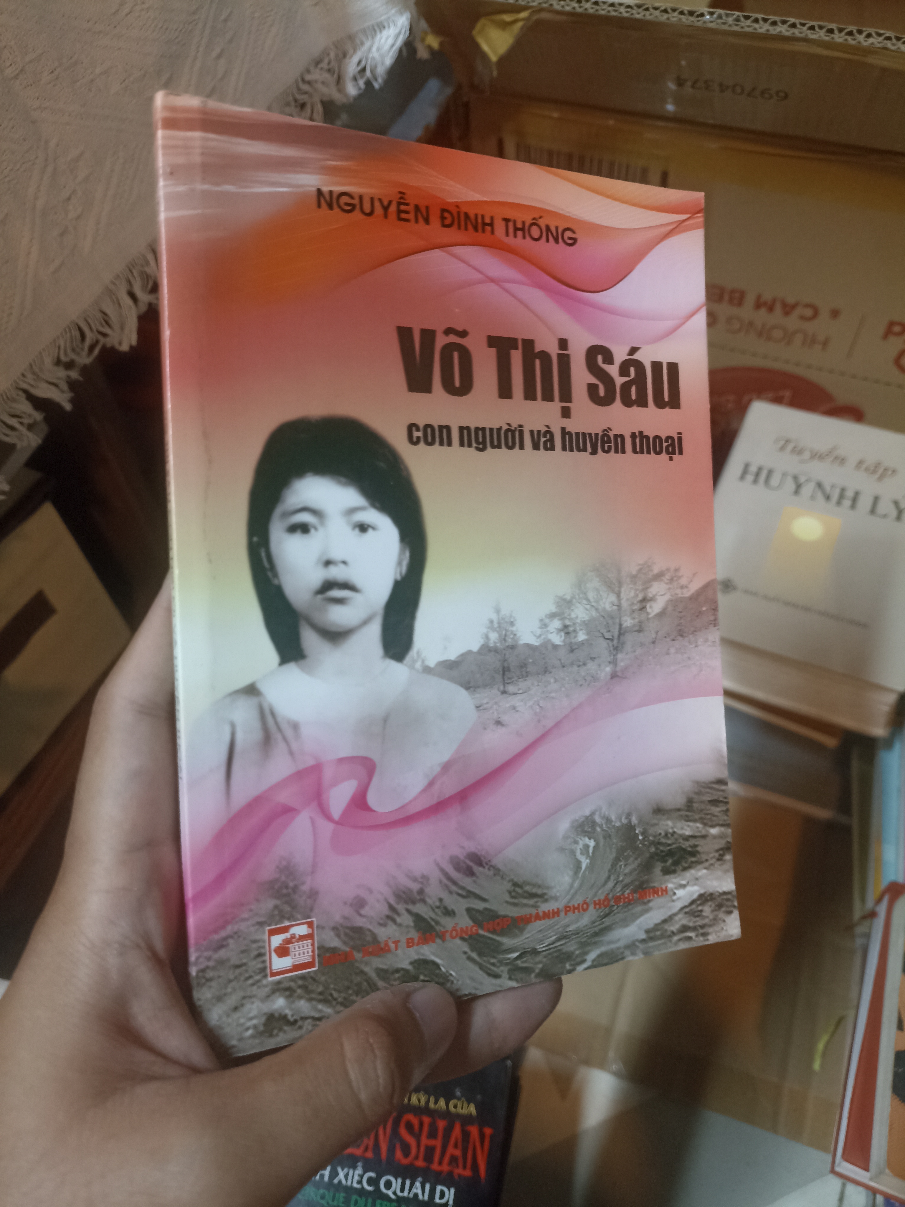 Võ Thị Sáu con người và huyền thoại - Nguyễn Đình Thống (Lịch sử Việt Nam) NSX