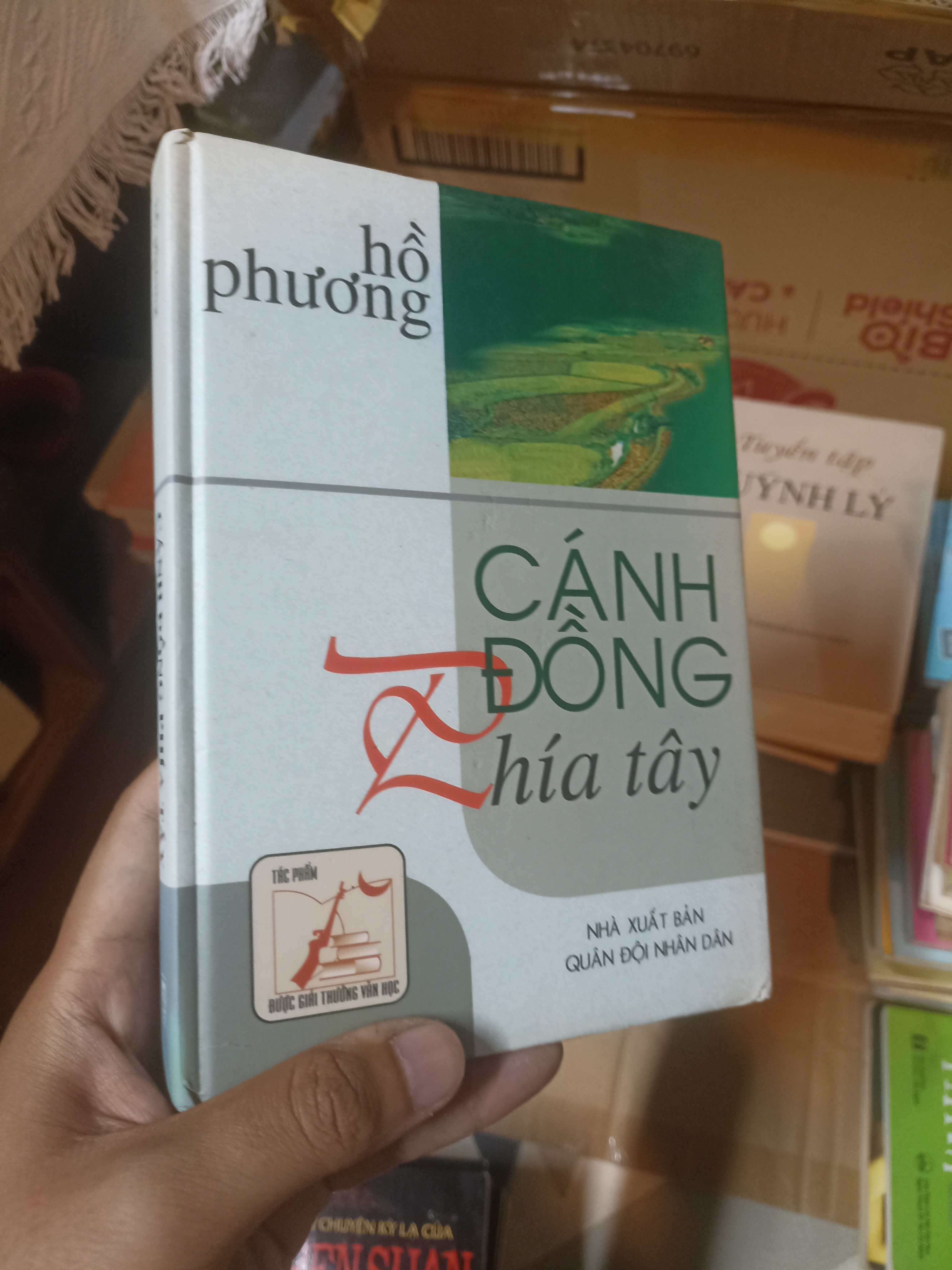 Cánh đồng phía Tây - Hồ Phương (Sách văn học) NSX