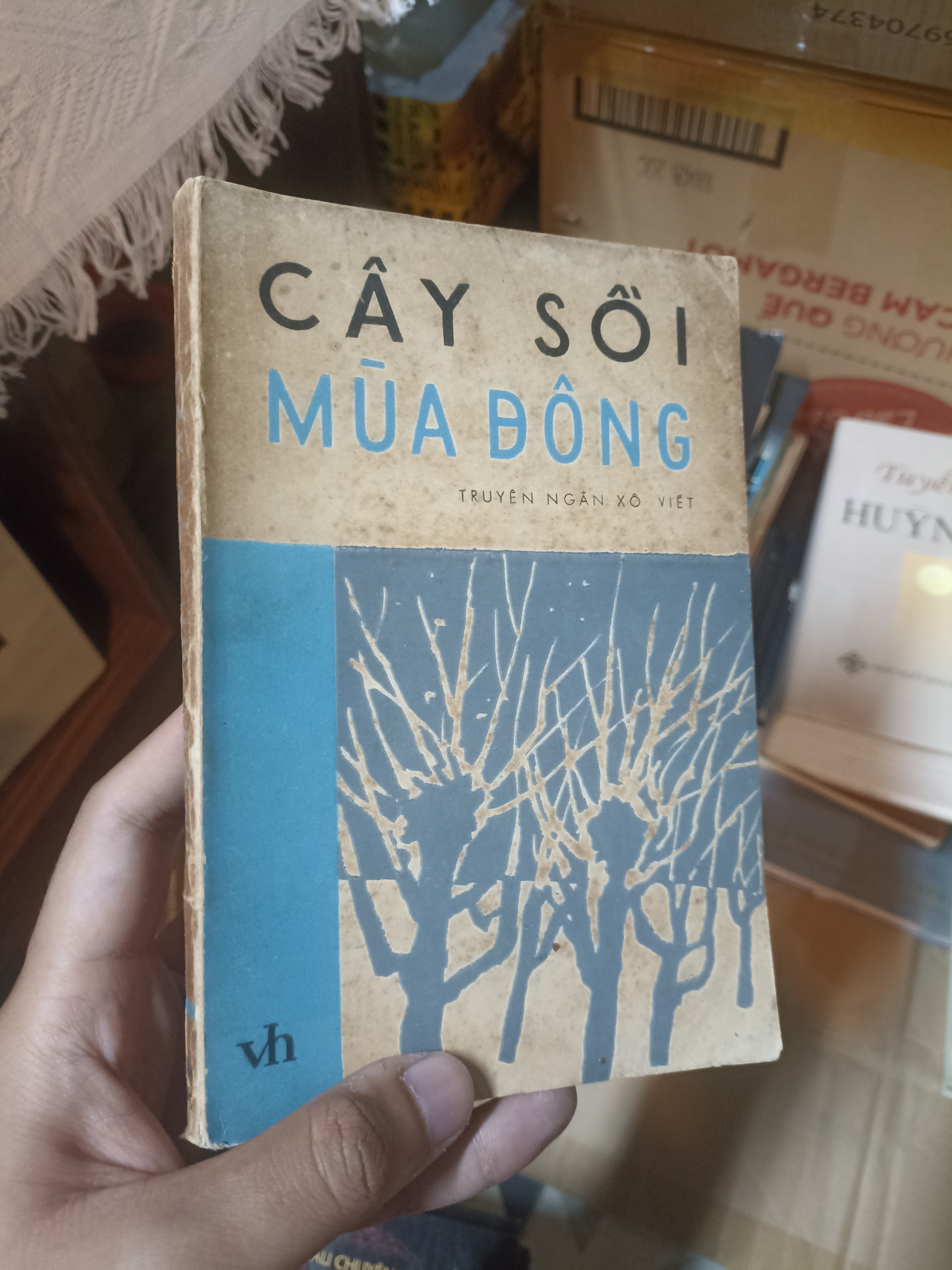 Truyện ngắn Xoviet: Cây sồi mùa đông 1982 (Sách văn học) NSX