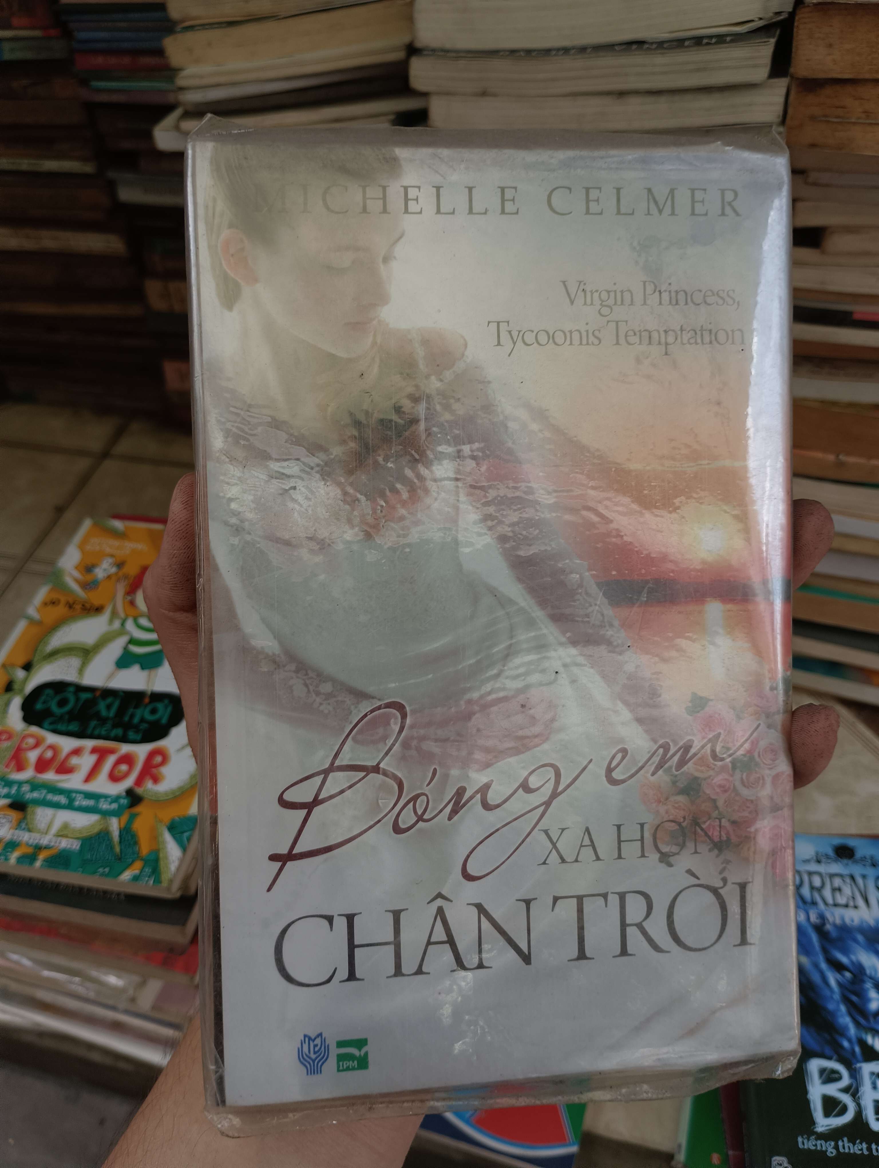 Bóng em xa hòn chân trời - Michelle Celmer (Tiểu Thuyết) BGB