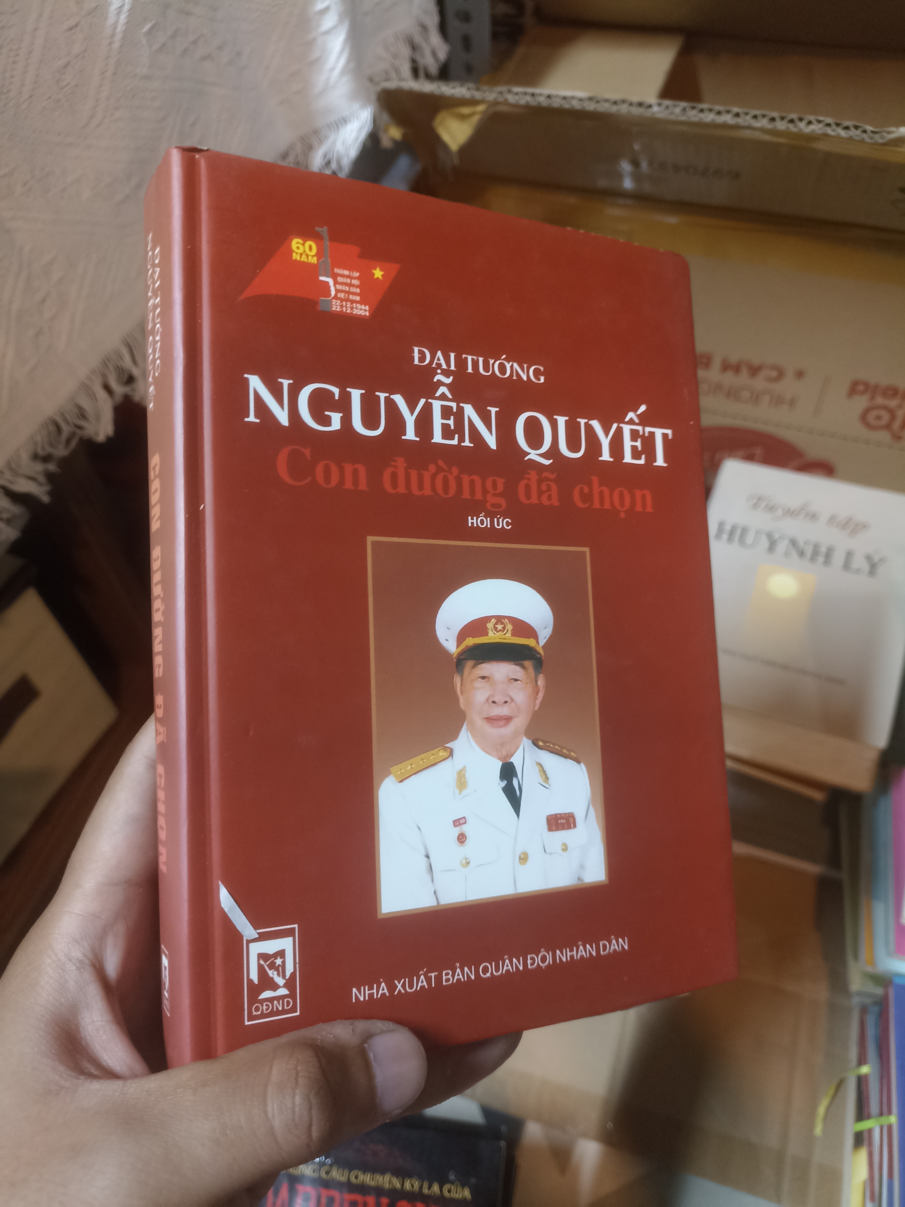 Con đường đã chọn - Đại tướng Nguyễn Quyết (Sách văn học) NSX
